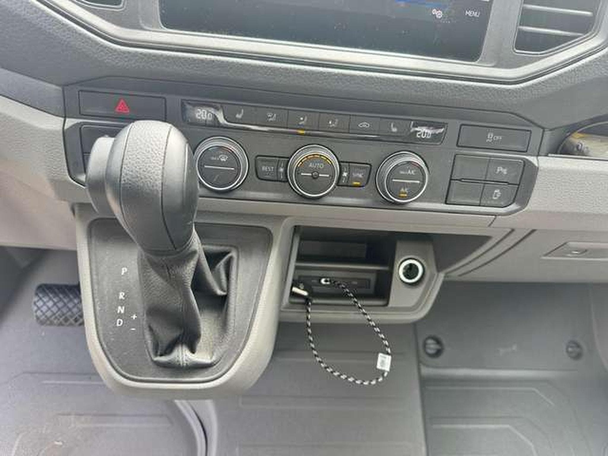 VW Grand California 1er OWNER / jusqu'a 36 mois de garantie (2022) - Foto 18