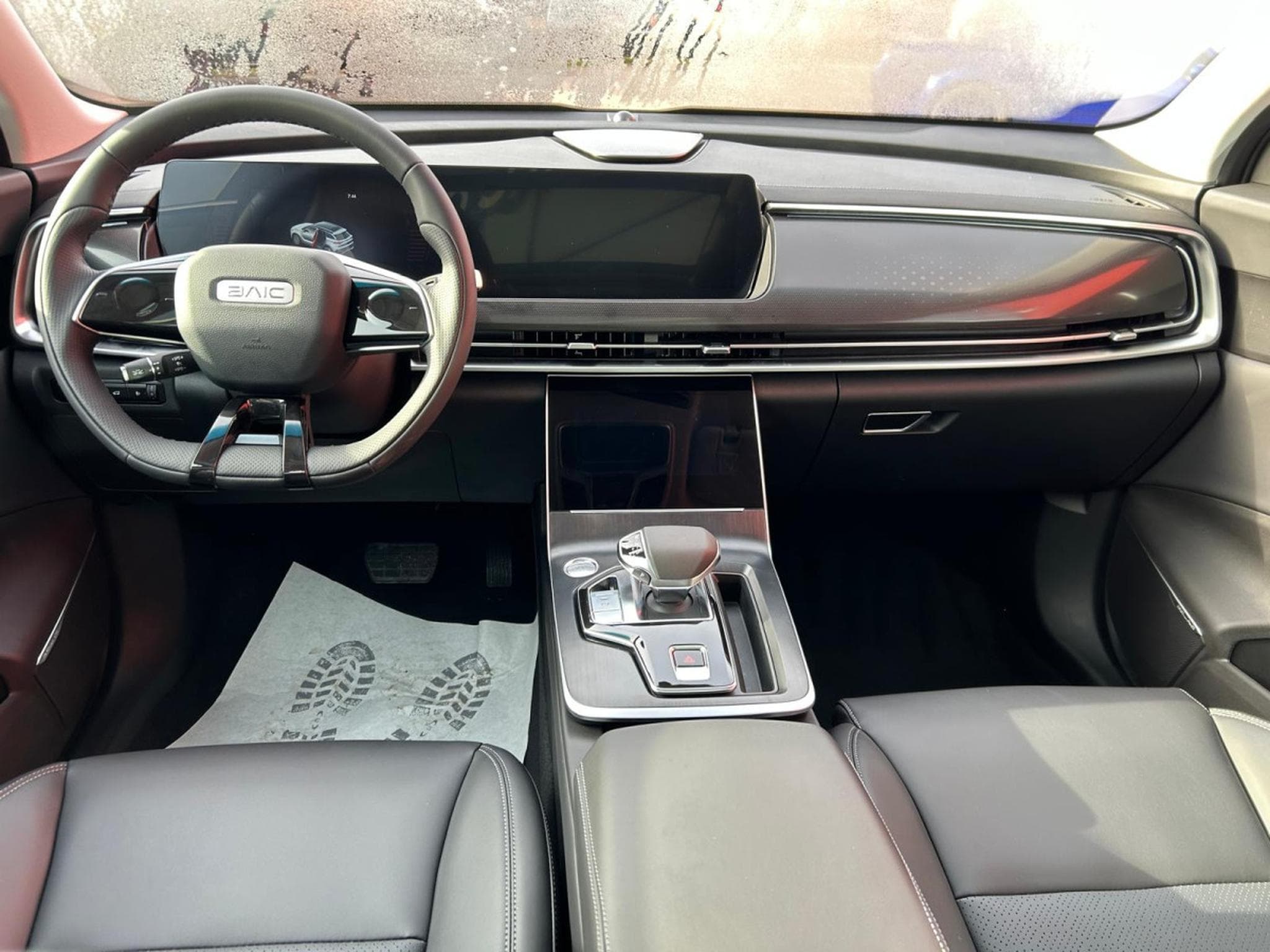 Baic X75 1.5 TURBO AUTO FULL OPTIONS (2026) - Foto 11