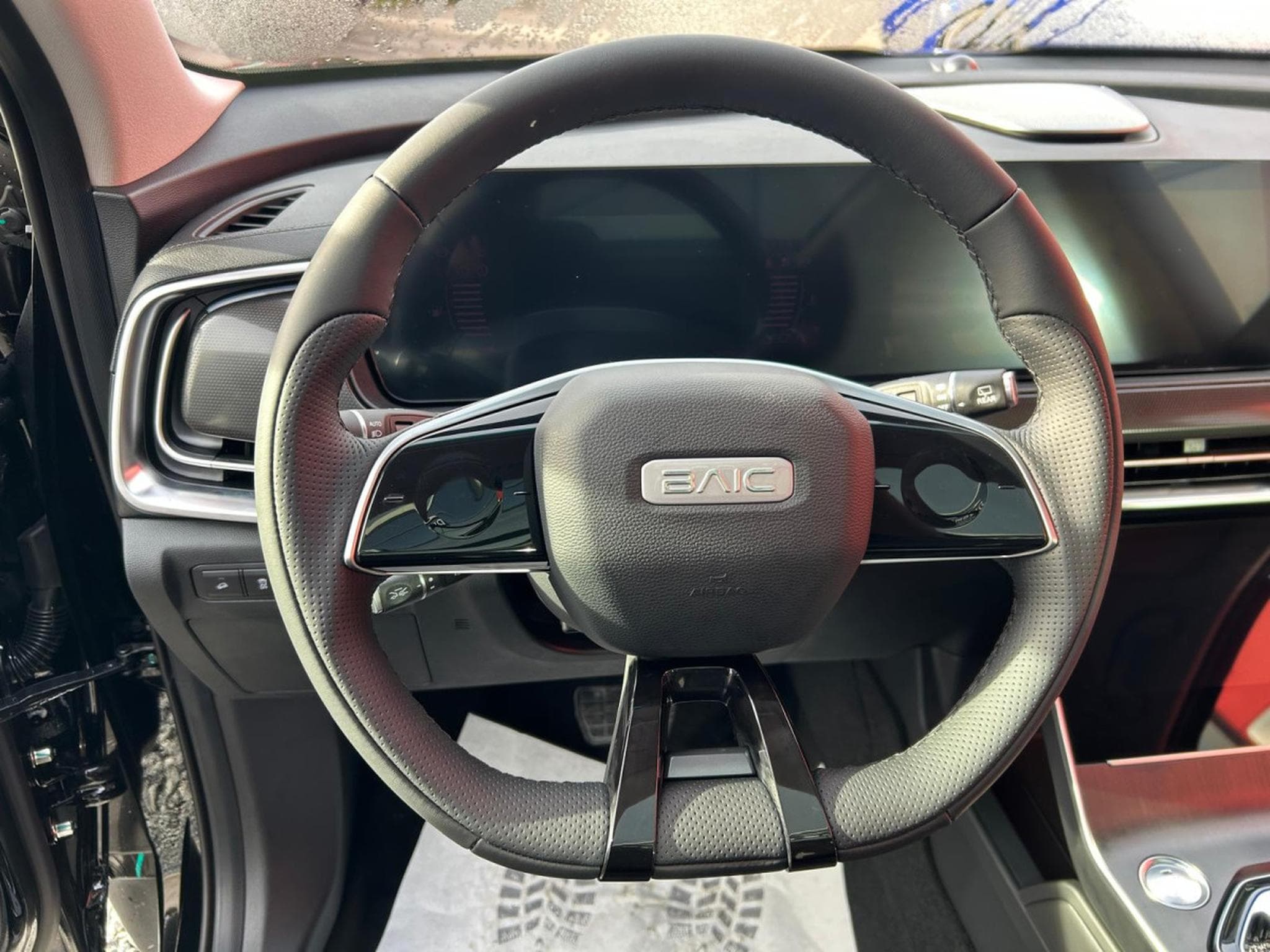 Baic X75 1.5 TURBO AUTO FULL OPTIONS (2026) - Foto 9