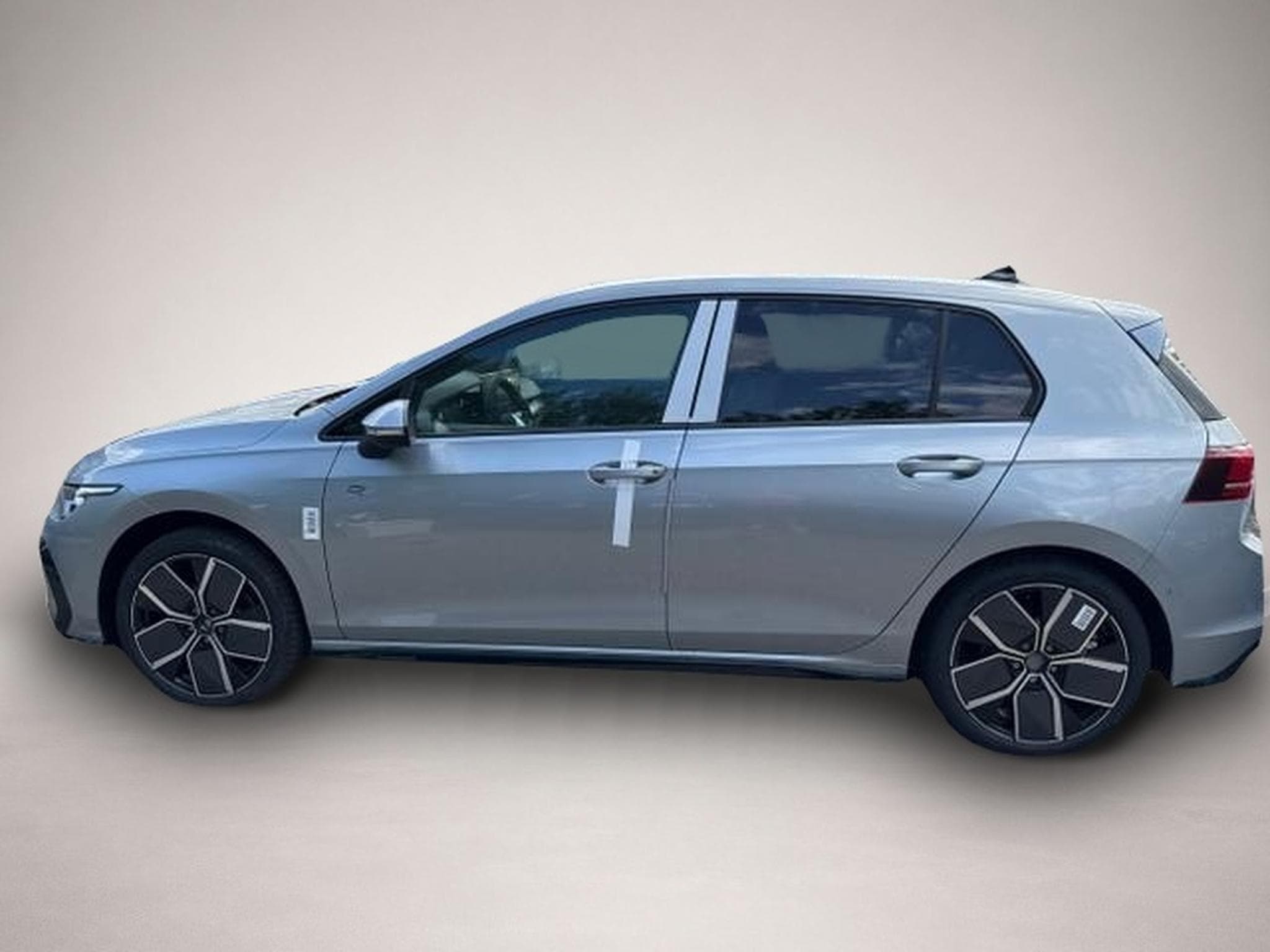 VW Golf (2026) - Photo 2