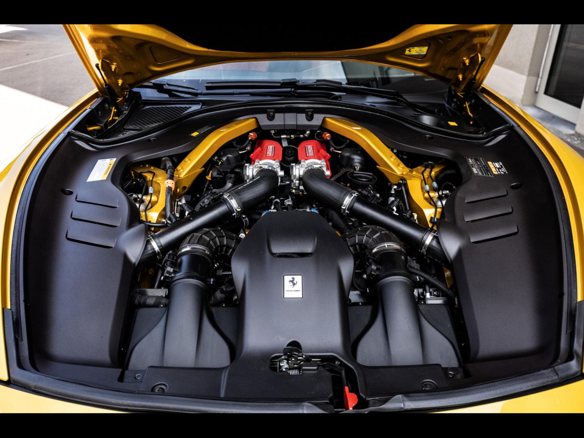 Ferrari Amalfi 3.9 V8 (640 CH) - GIALLO MONTECARLO - FULL PPF (2026) - Foto 24