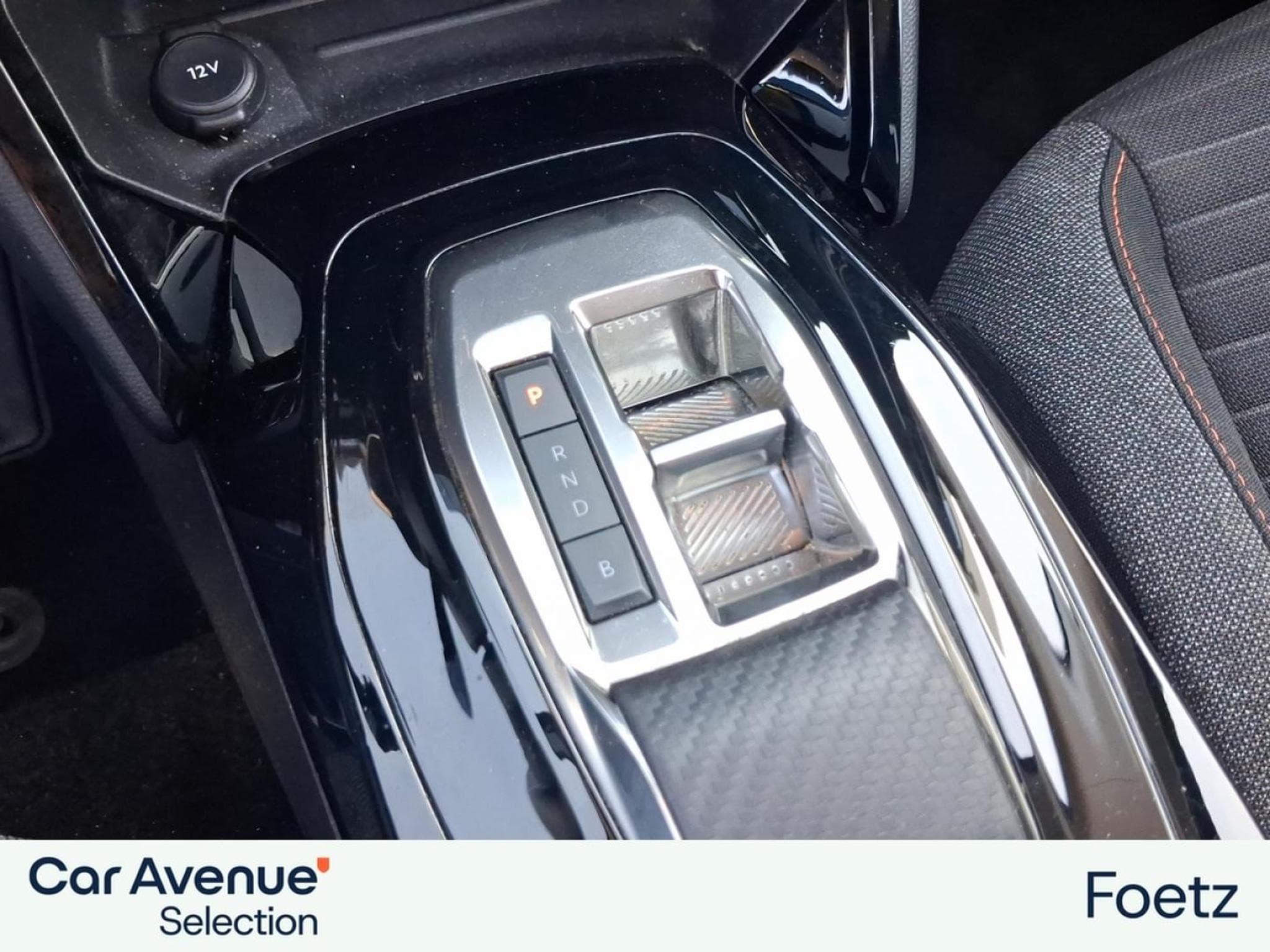 PEUGEOT 208 e-208 136ch Active Pack (2022) - Photo 10