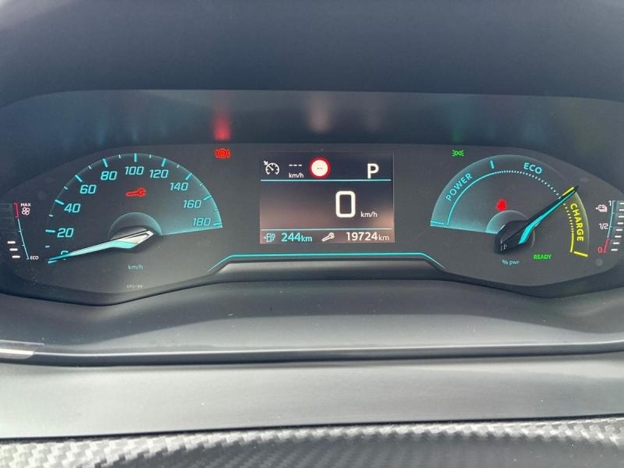 PEUGEOT 2008 e-2008 136ch Active (2021) - Foto 6