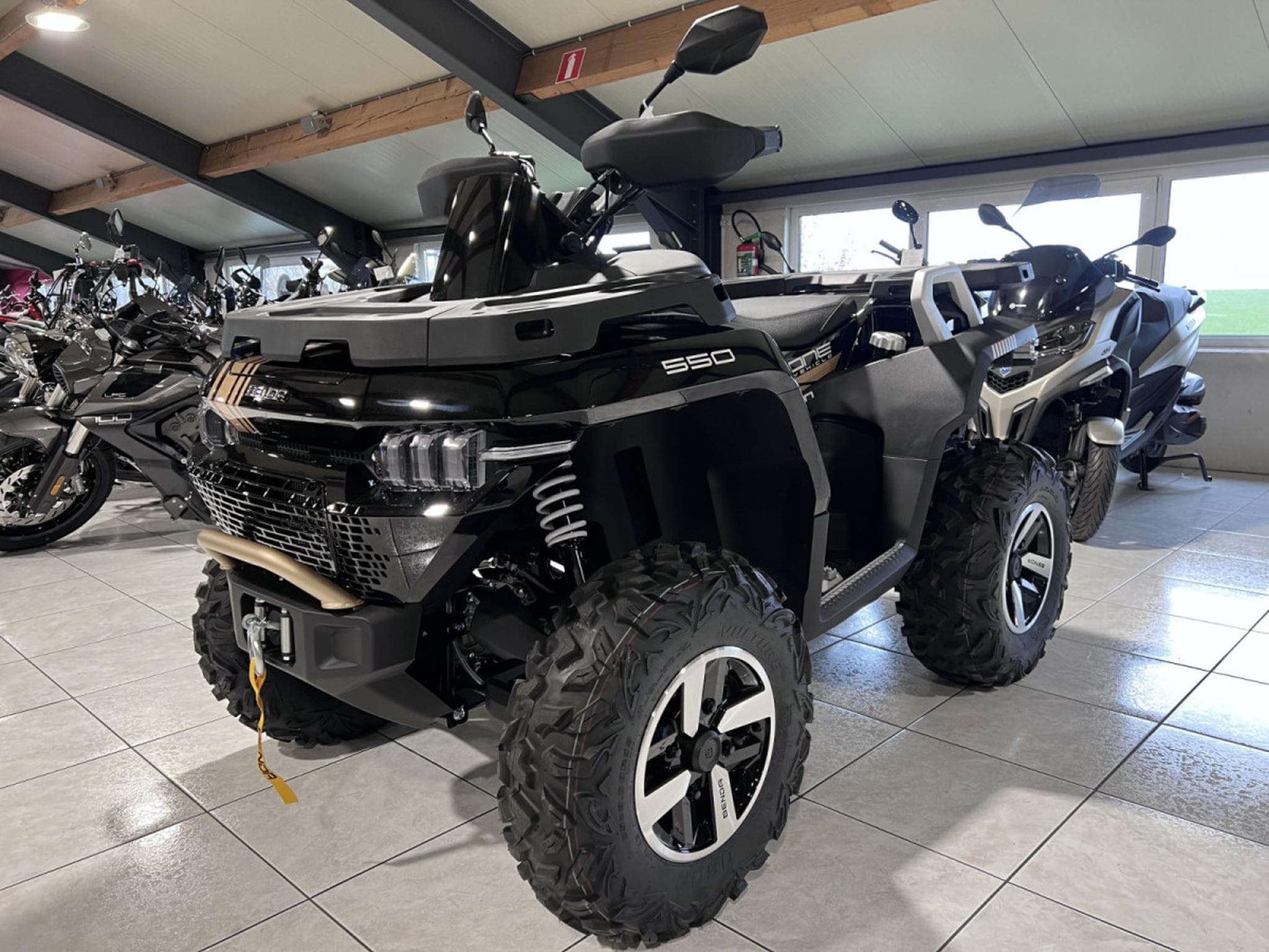 Benda Redstone 550 FIRST (2026) - Foto 2