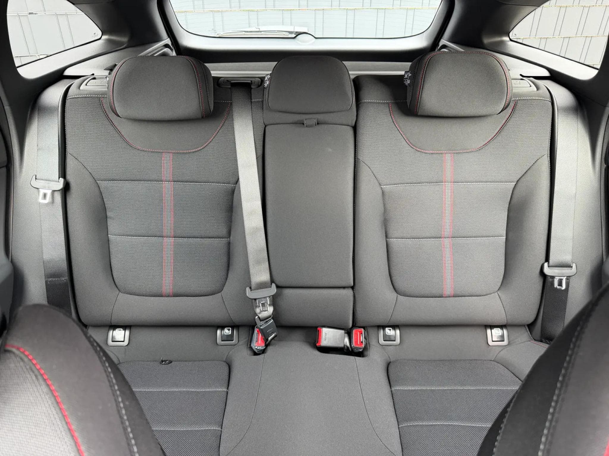 Hyundai i30 1.5 T-GDI 150 DCT N-Line (2026) - Photo 19