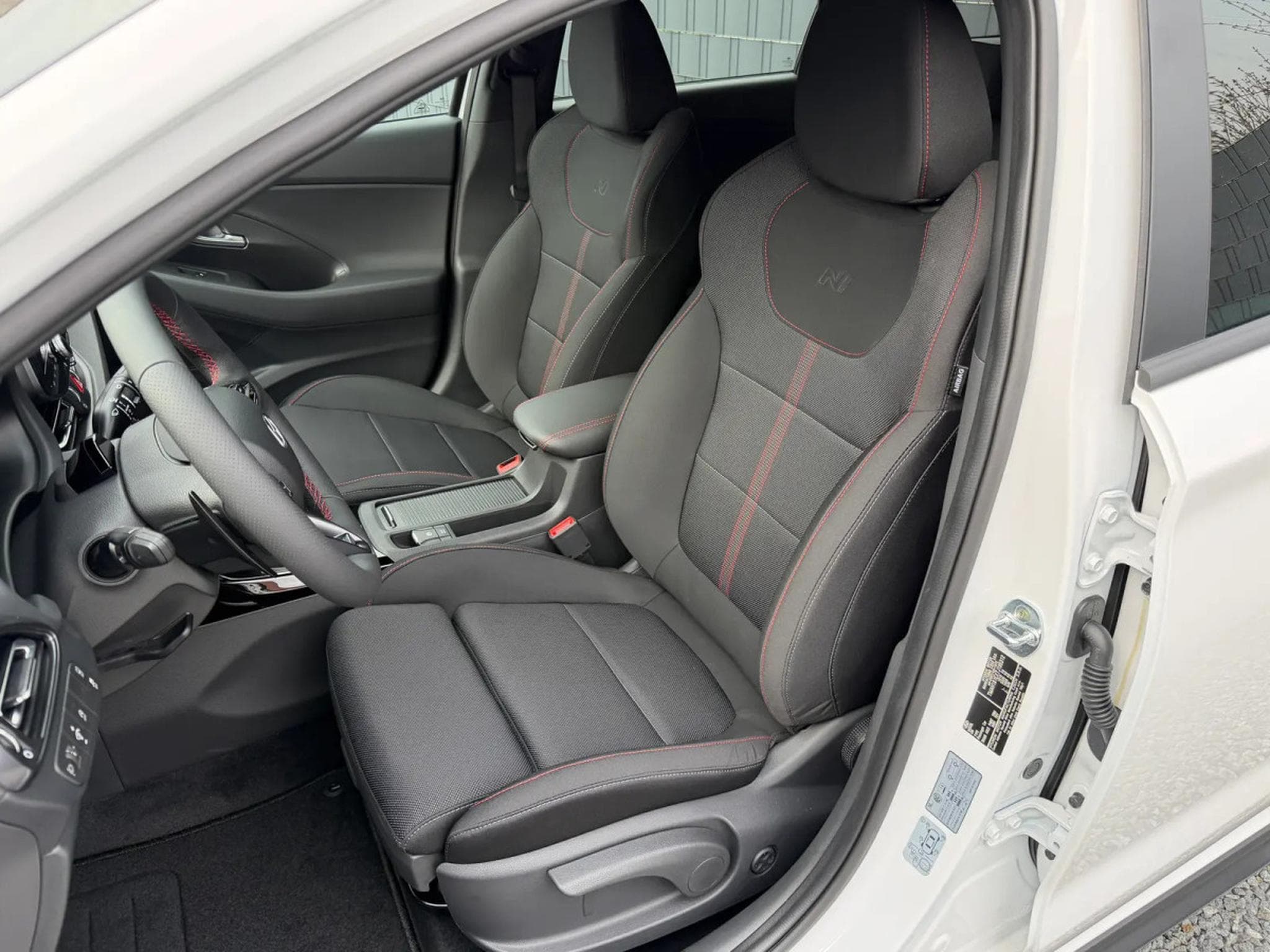 Hyundai i30 1.5 T-GDI 150 DCT N-Line (2026) - Photo 7