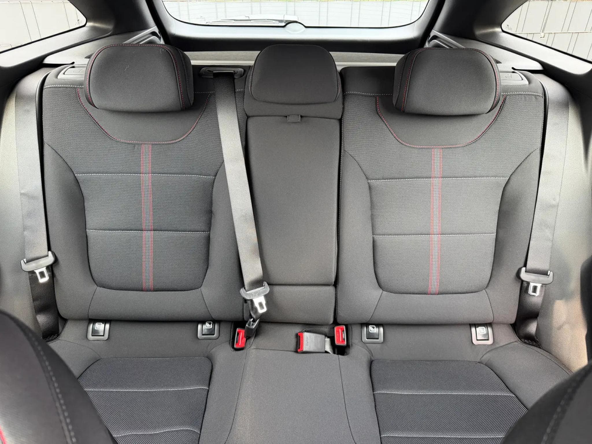 Hyundai i30 1.5 T-GDI 150 DCT N-Line (2026) - Photo 18