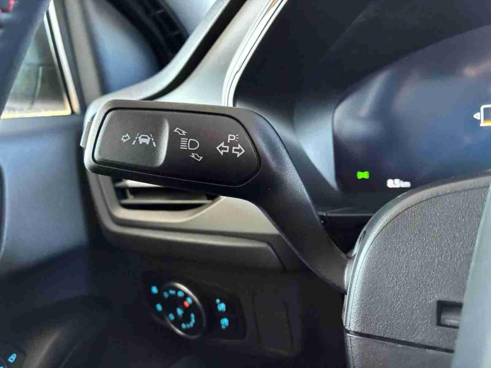 Ford Focus 1.0i Ecoboost 155 AT St-Line X (2025) - Photo 12