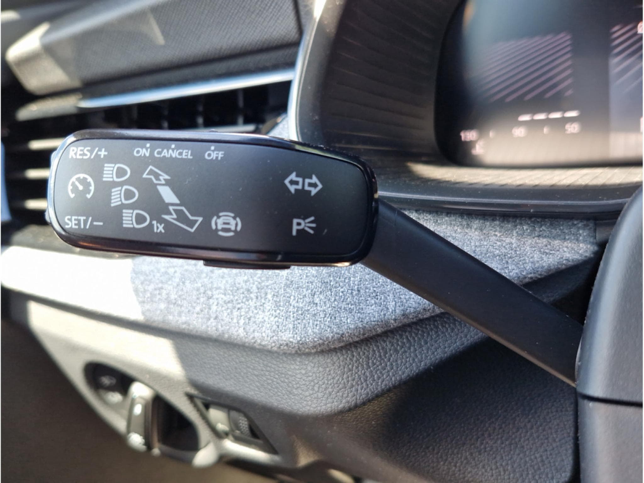 Skoda Kamiq 1.0 TSi 116 DSG Selection (2026) - Photo 13
