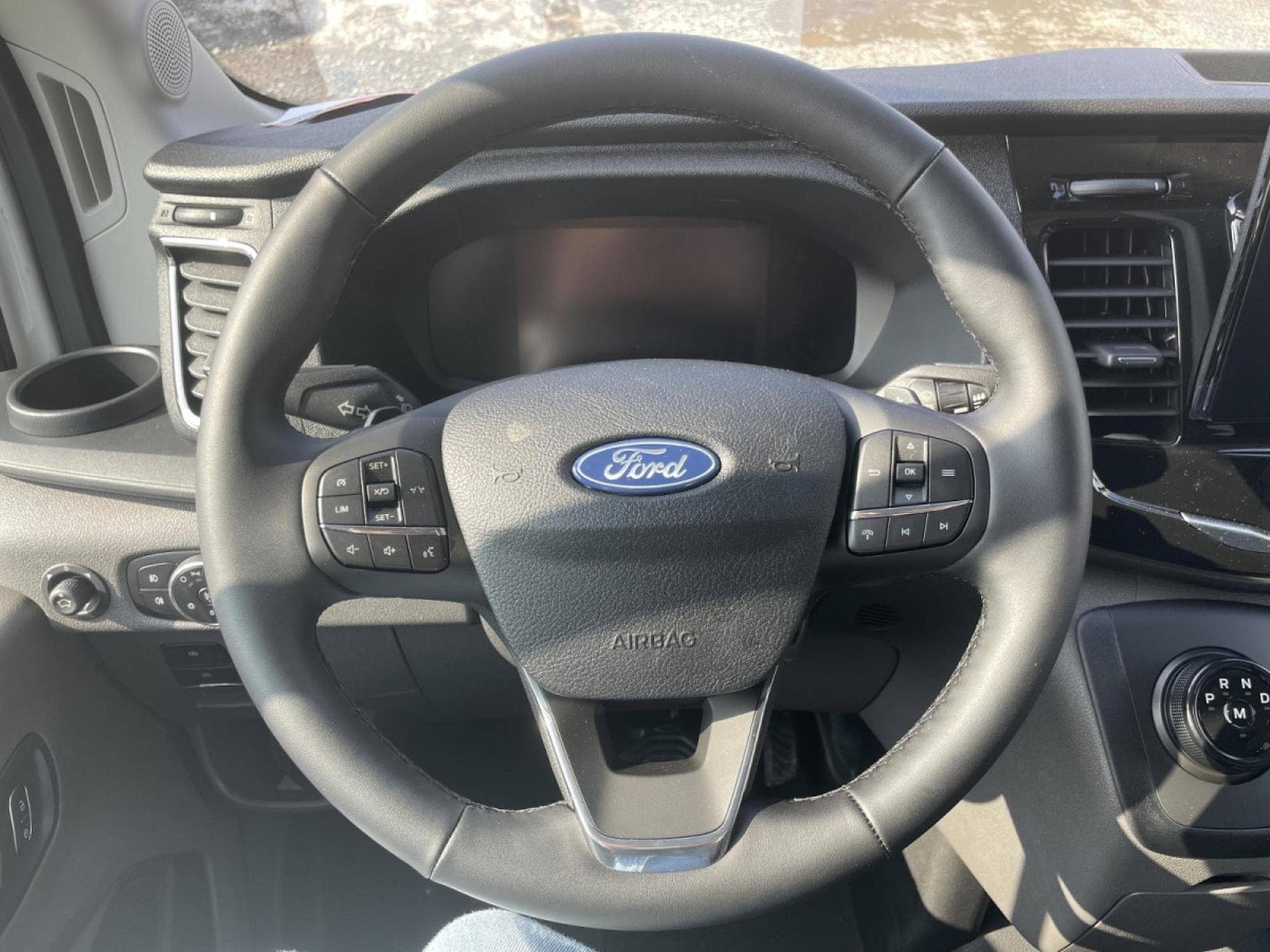 Ford Transit 2.0 TDCi 150 Auto Kombi (2026) - Photo 11