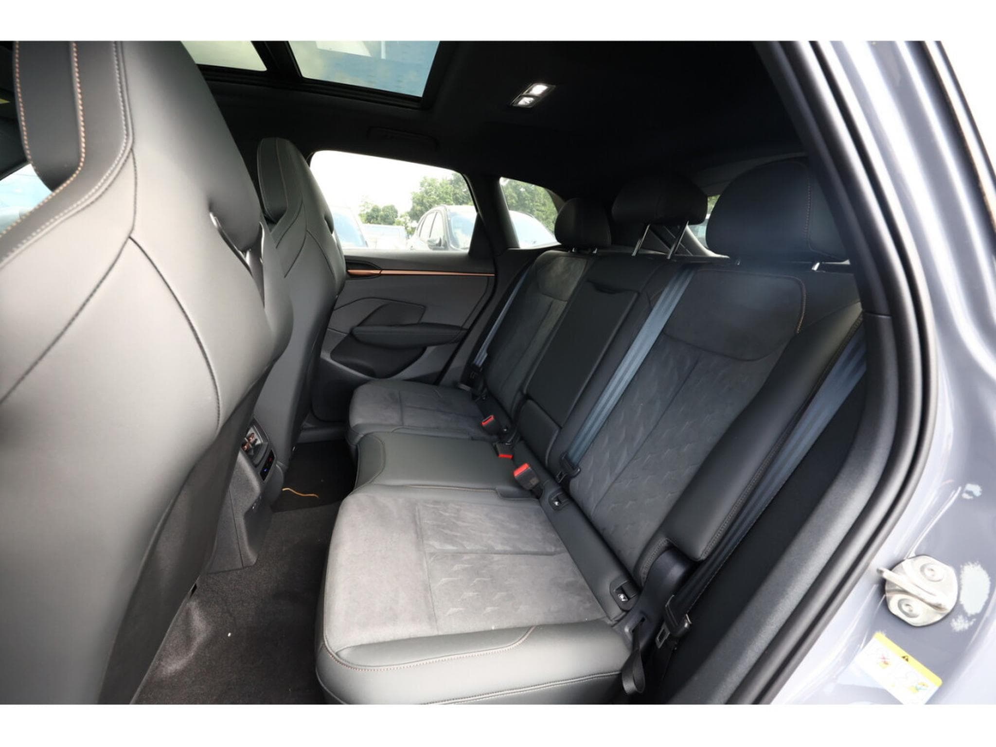 Cupra Terramar 2.0 TSI DSG 265 VZ 4Drive Akebono (2026) - Photo 10