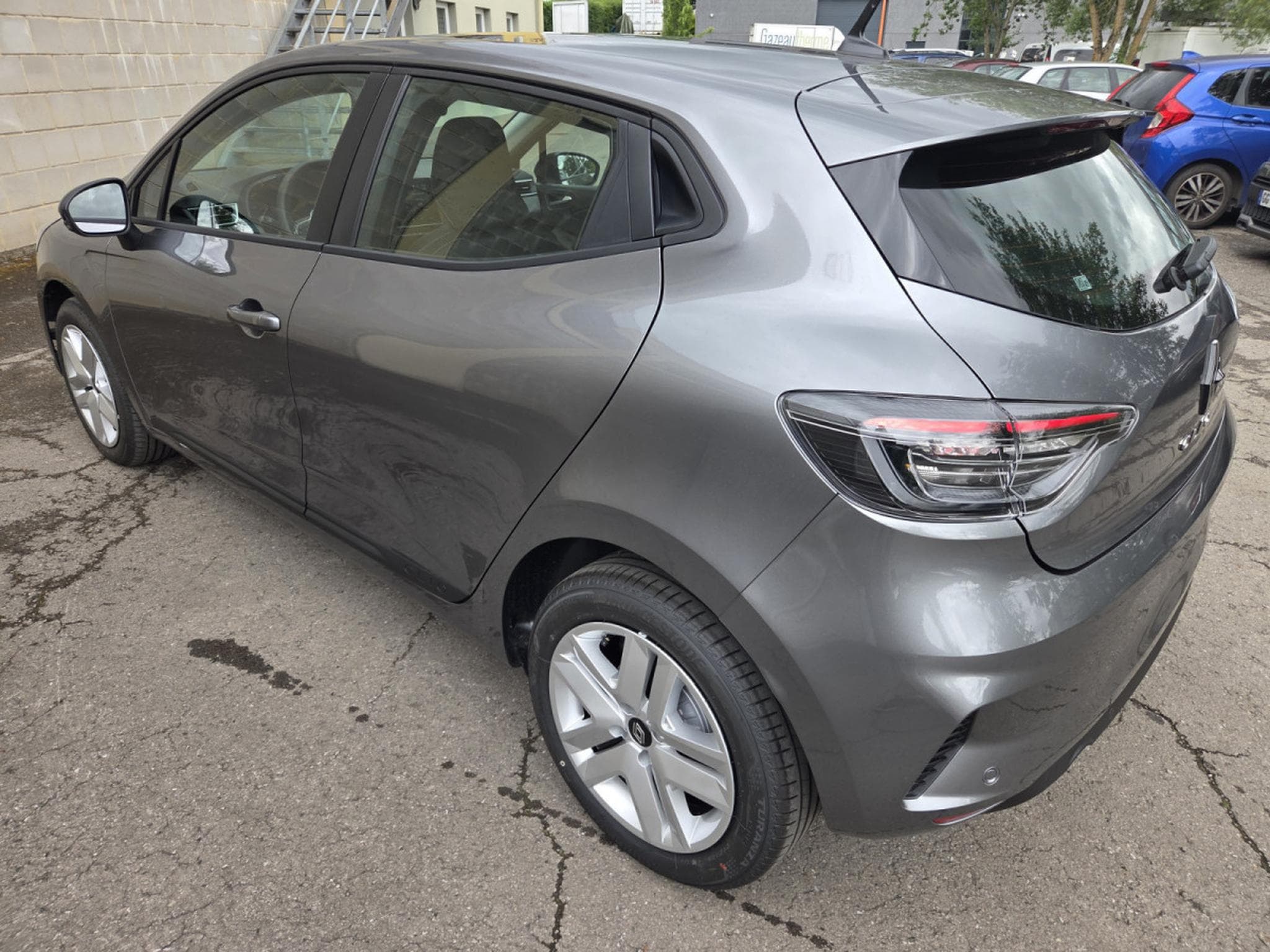 Renault Clio 1.5 Dci 100 CV Evolution Edition  (Véhicule Neuf 0 Kms) (2026) - Foto 11