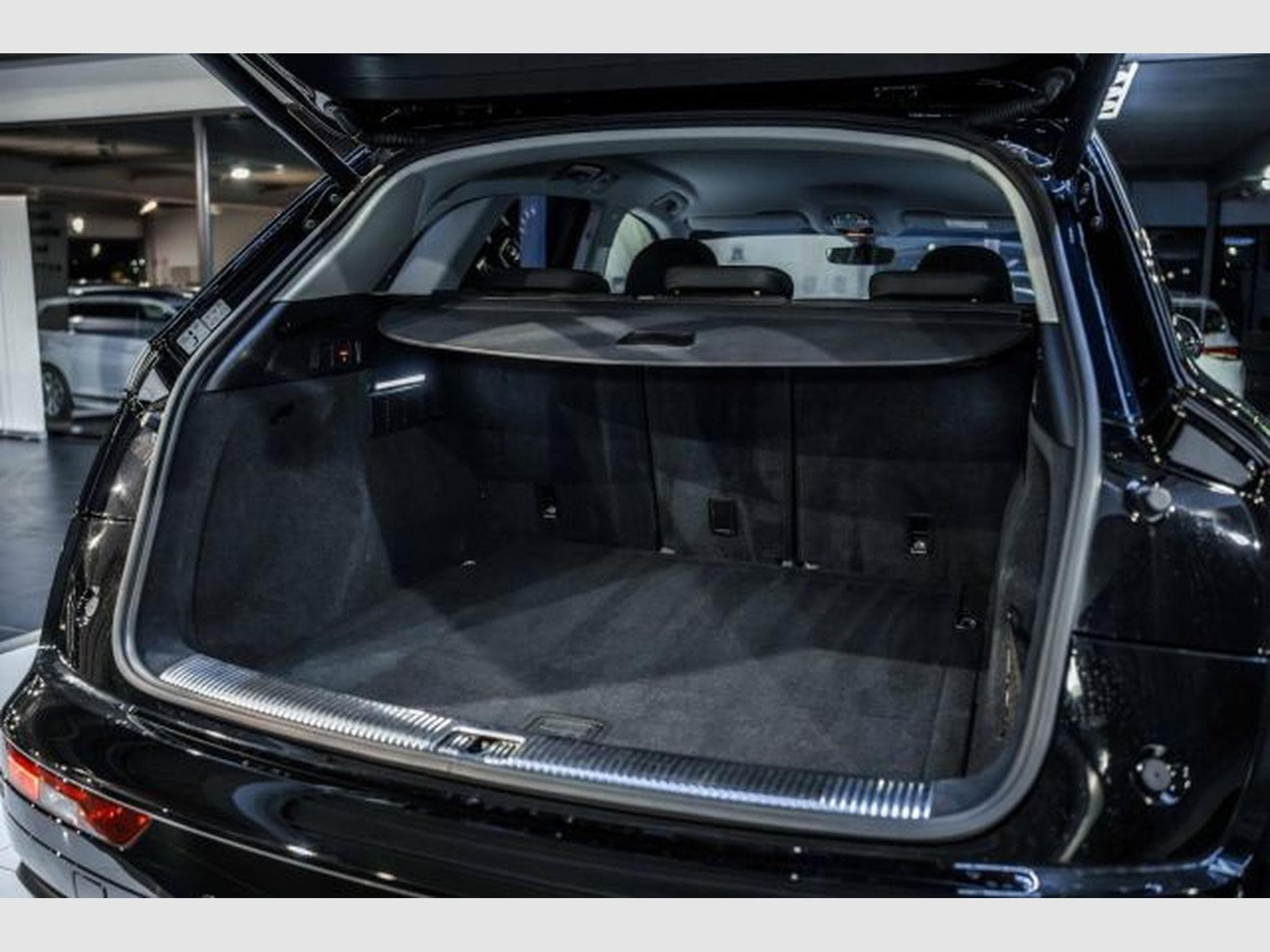 Audi Q5 Q5 40 TDI quattro S-tronic NAVI LED AHK Tempo. (2019) - Photo 14