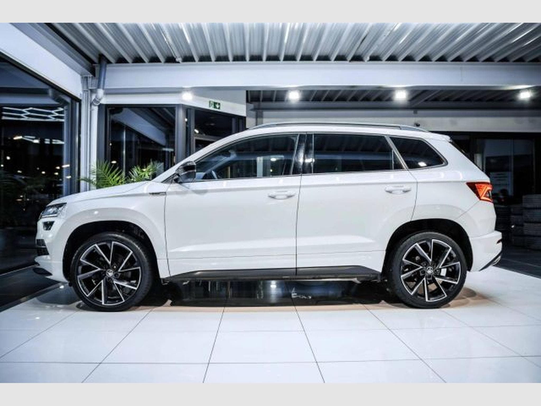 Skoda Karoq Karoq Sportline 1.5 TSI DSG NAVI LED ACC SHZG (2022) - Photo 11