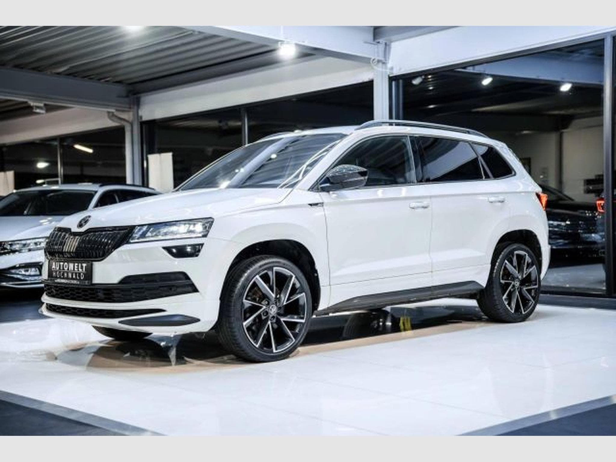 Skoda Karoq Karoq Sportline 1.5 TSI DSG NAVI LED ACC SHZG (2022) - Photo 4