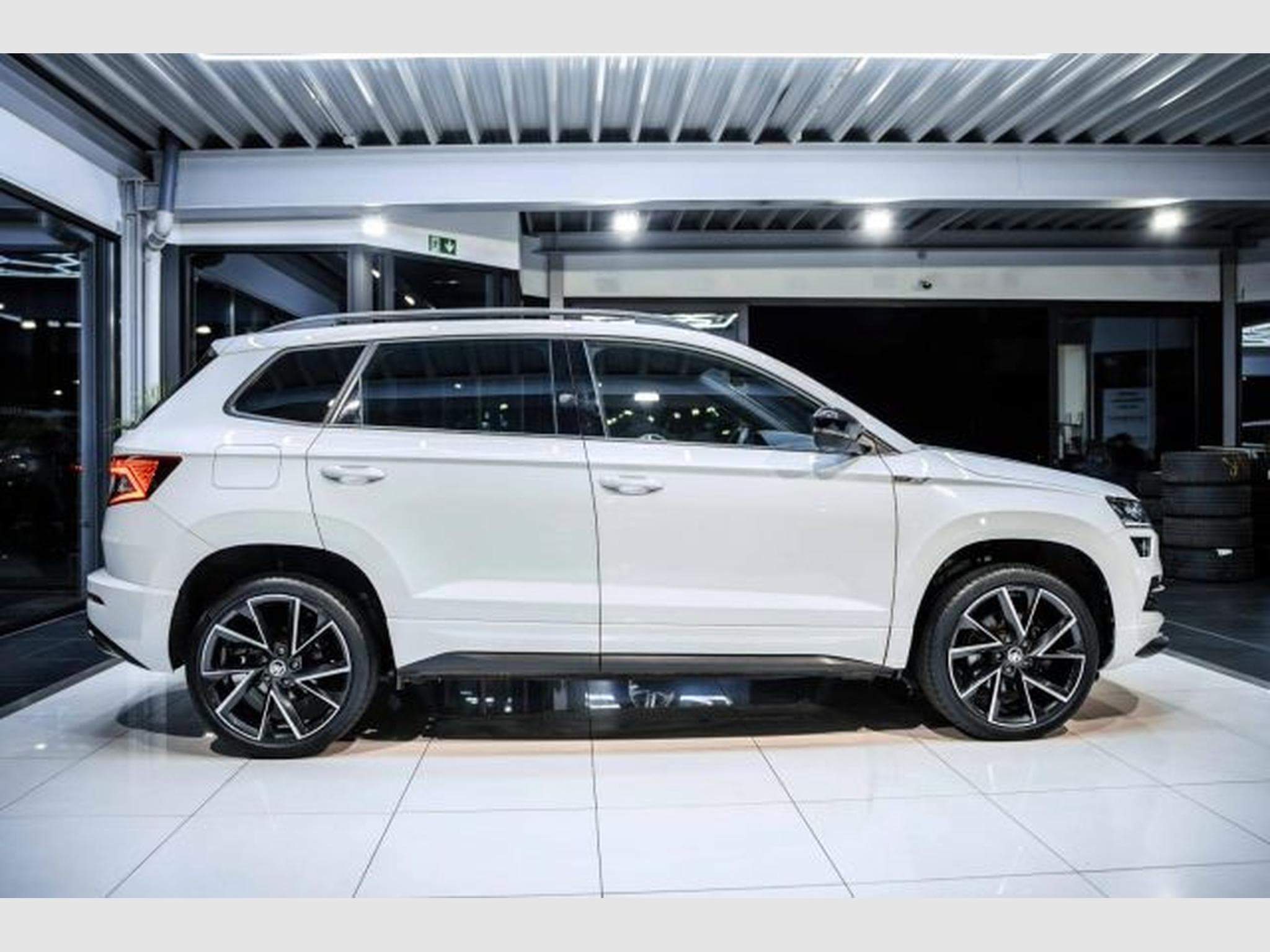 Skoda Karoq Karoq Sportline 1.5 TSI DSG NAVI LED ACC SHZG (2022) - Photo 7