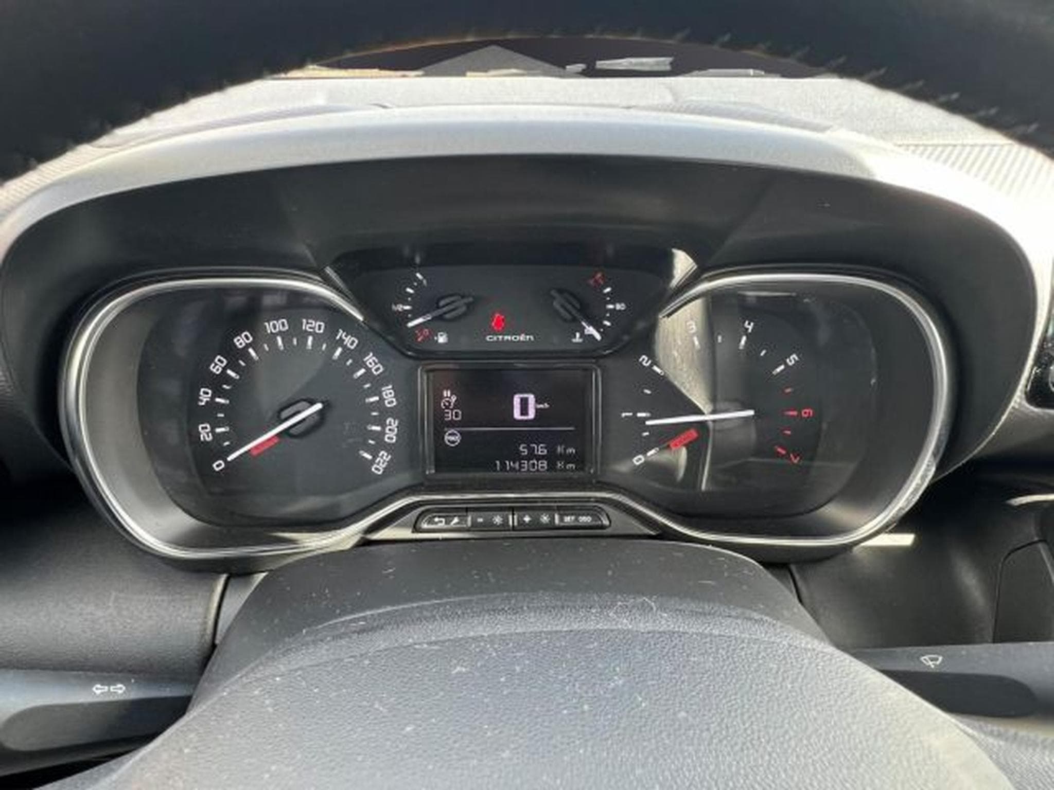 Citroën C3 Aircross C3 Aircross Feel KLIMA,NAVI,PDC,ESP,TEMPOMAT (2017) - Photo 11