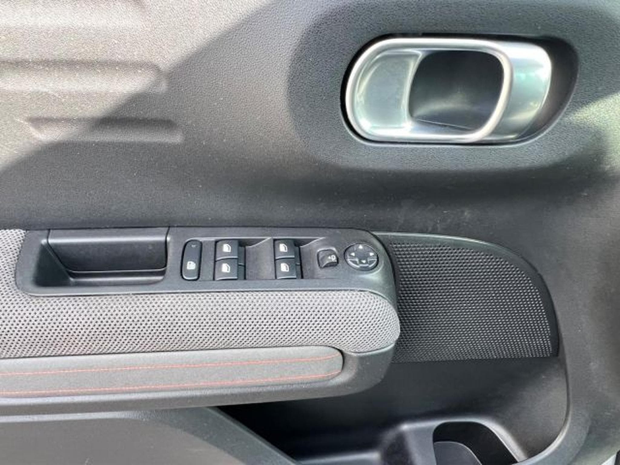 Citroën C3 Aircross C3 Aircross Feel KLIMA,NAVI,PDC,ESP,TEMPOMAT (2017) - Photo 12