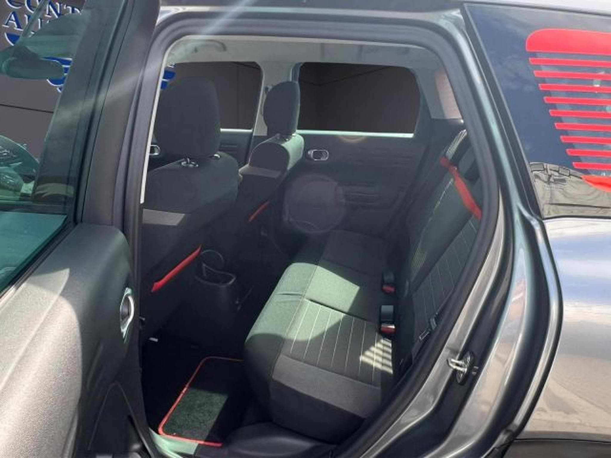 Citroën C3 Aircross C3 Aircross Feel KLIMA,NAVI,PDC,ESP,TEMPOMAT (2017) - Photo 13