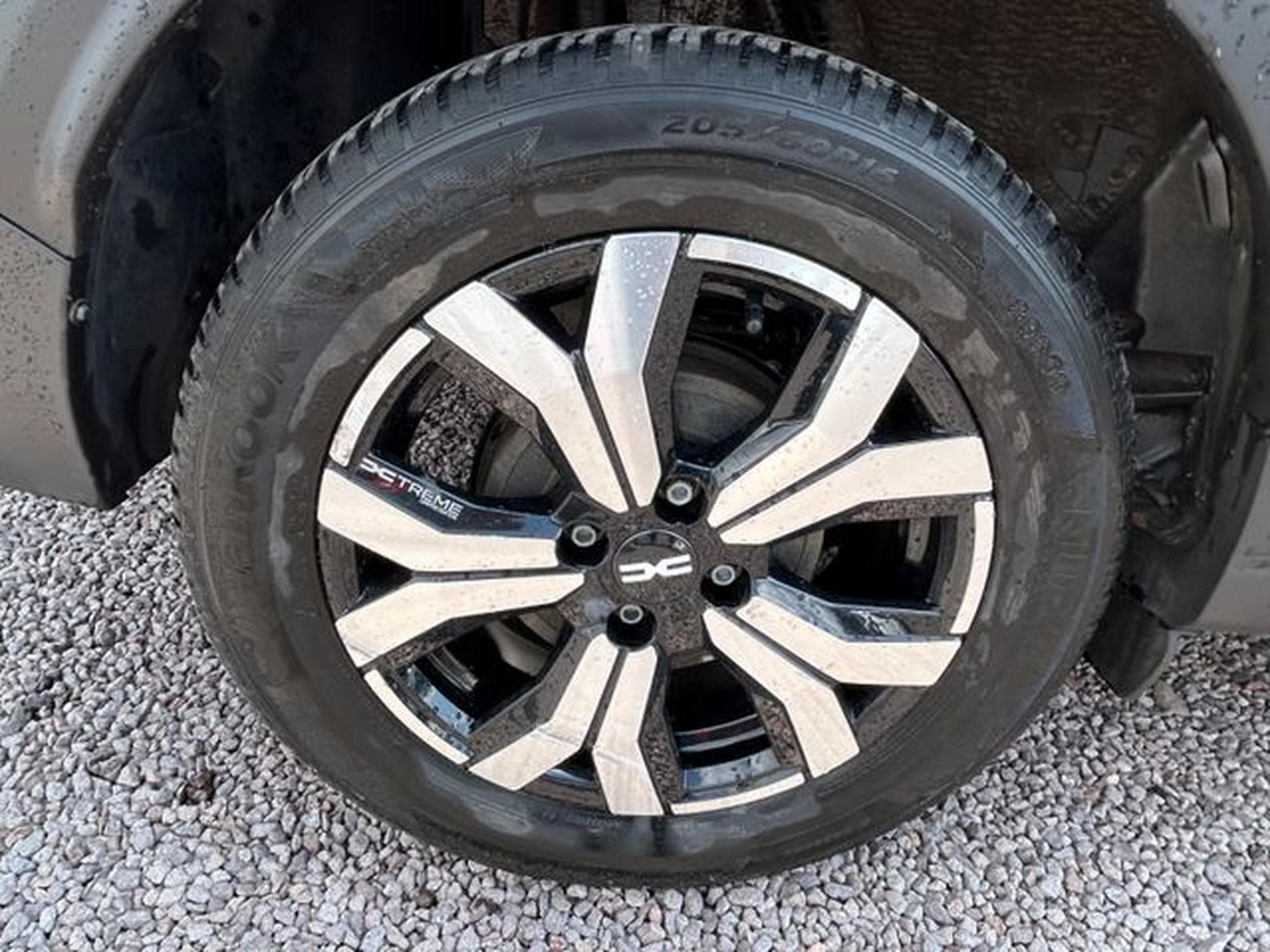 Dacia Jogger Jogger Extreme 1.6 Hybrid 140 *Navi*Kamera*SHZ* (2023) - Foto 16