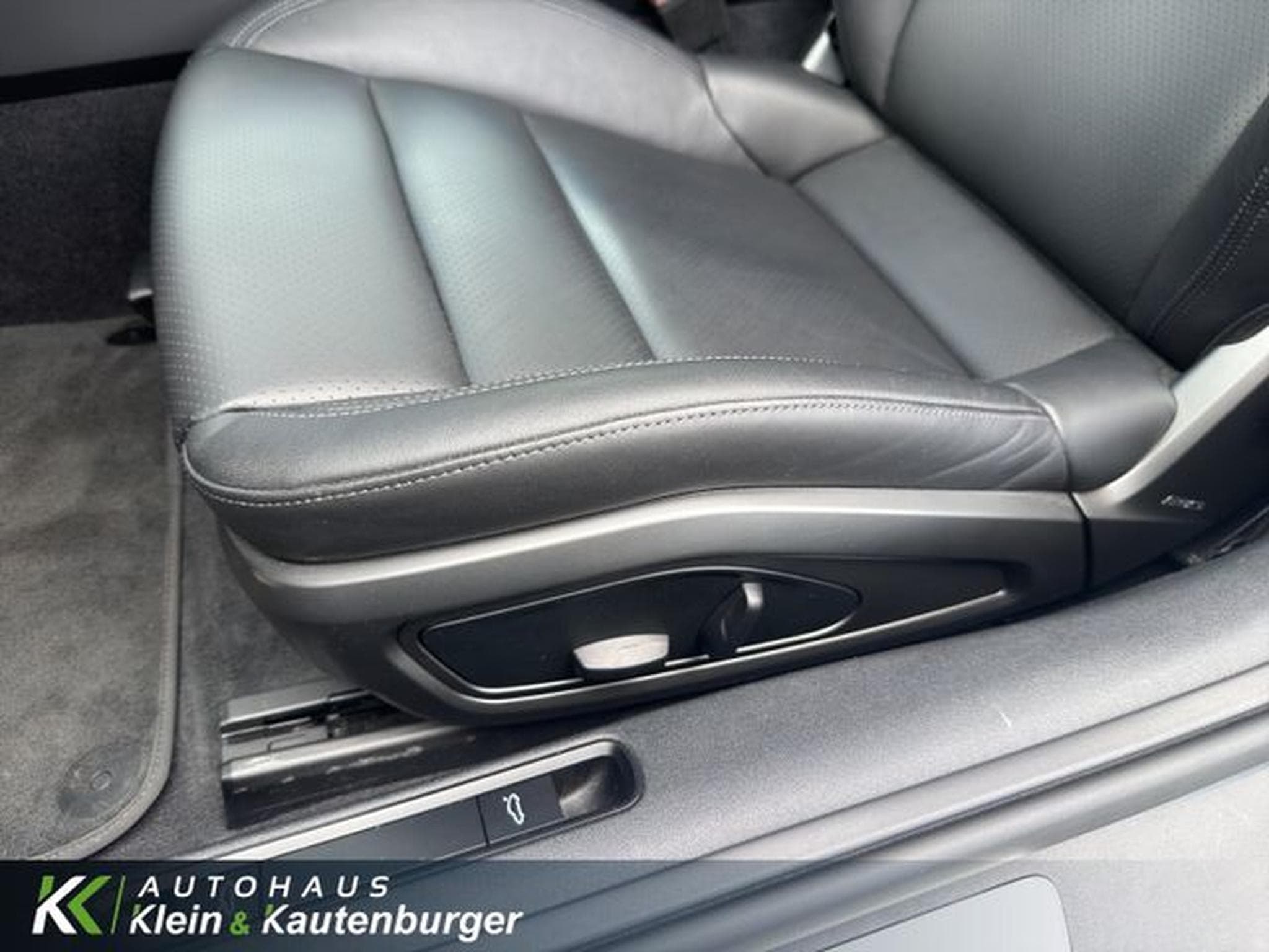 Porsche 911 992 Carrera APPR. 12/28+CHRONO+SPORTABGAS+S.DACH (2024) - Photo 13