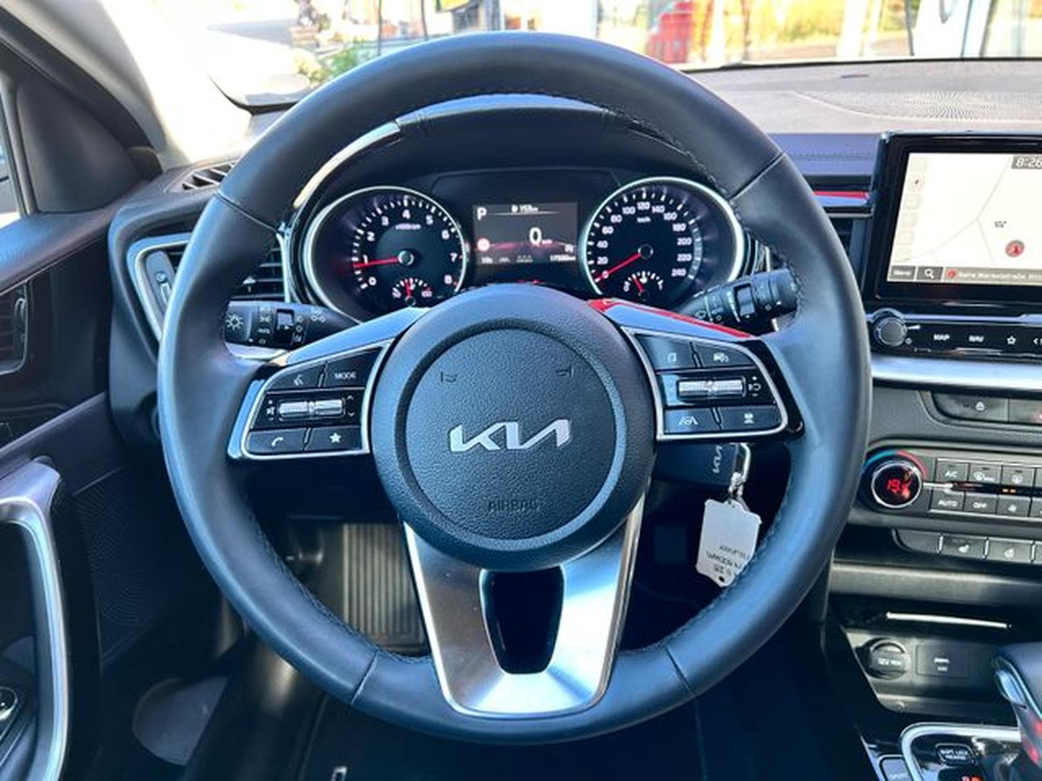 Kia Ceed Ceed 1.5 T-GDI DCT Spirit Navi JBL LED Kamera (2025) - Photo 13