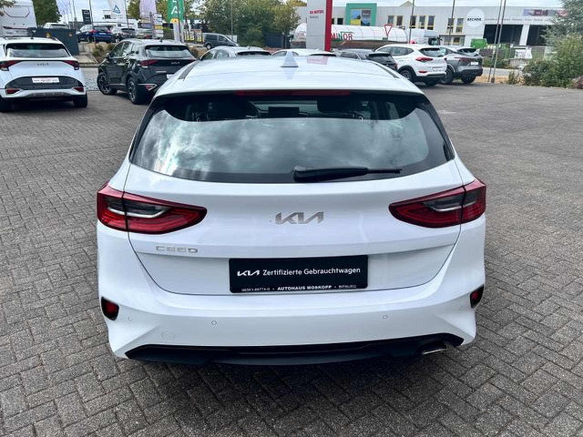 Kia Ceed Ceed 1.5 T-GDI DCT Spirit Navi JBL LED Kamera (2025) - Photo 6