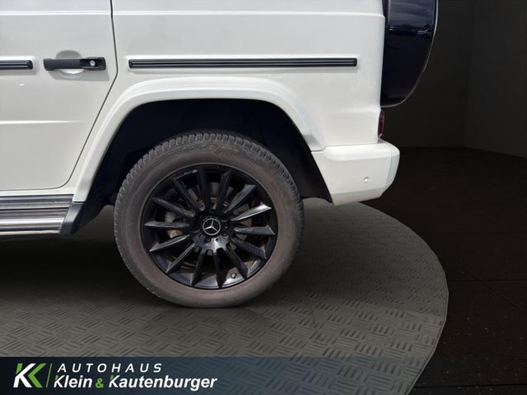 Mercedes G 400 G400 d Stronger than time+AMG+CARBON+NIGHT+AHK (2019) - Photo 10