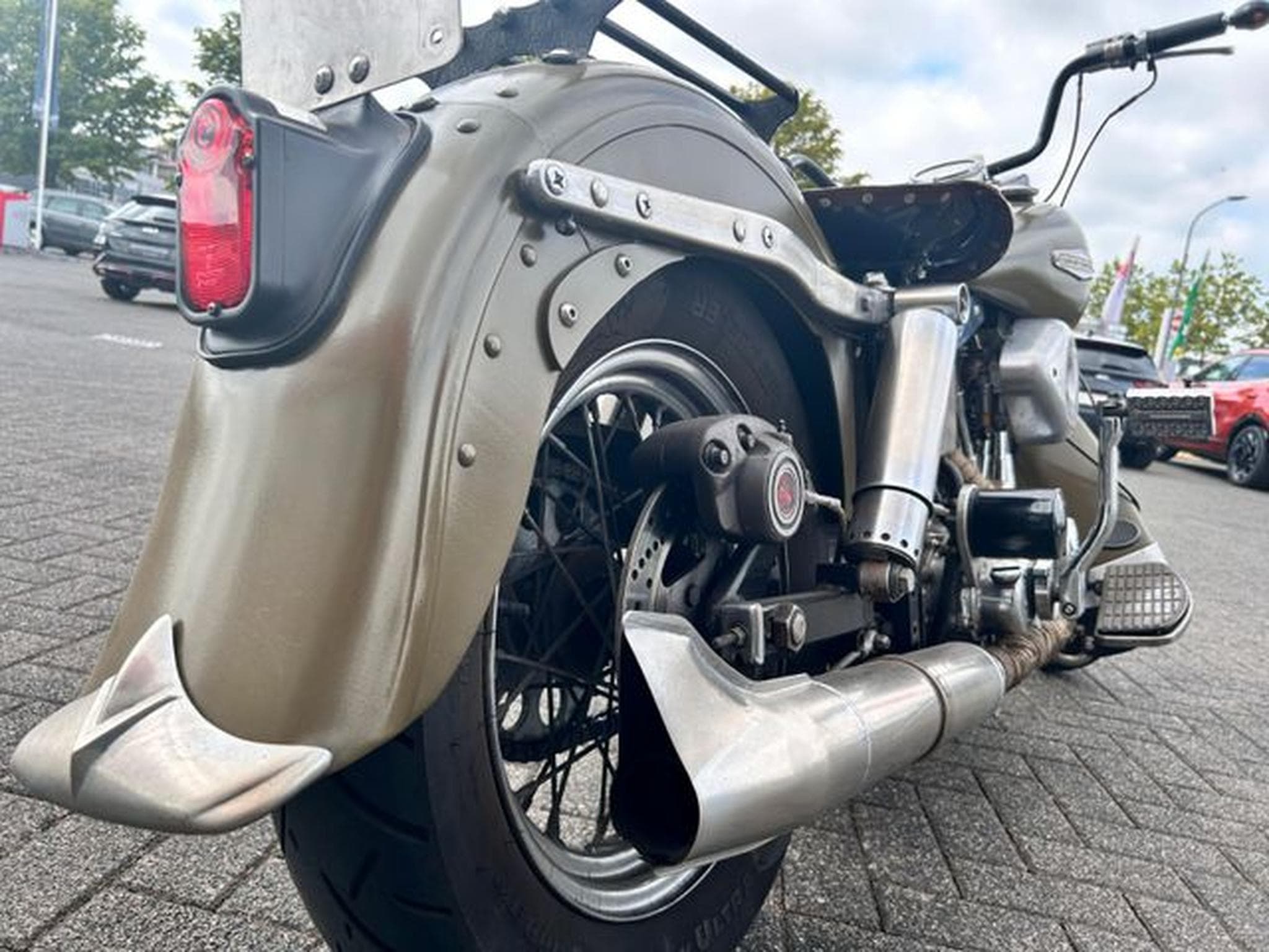 Harley-Davidson FLH (1977) - Photo 11