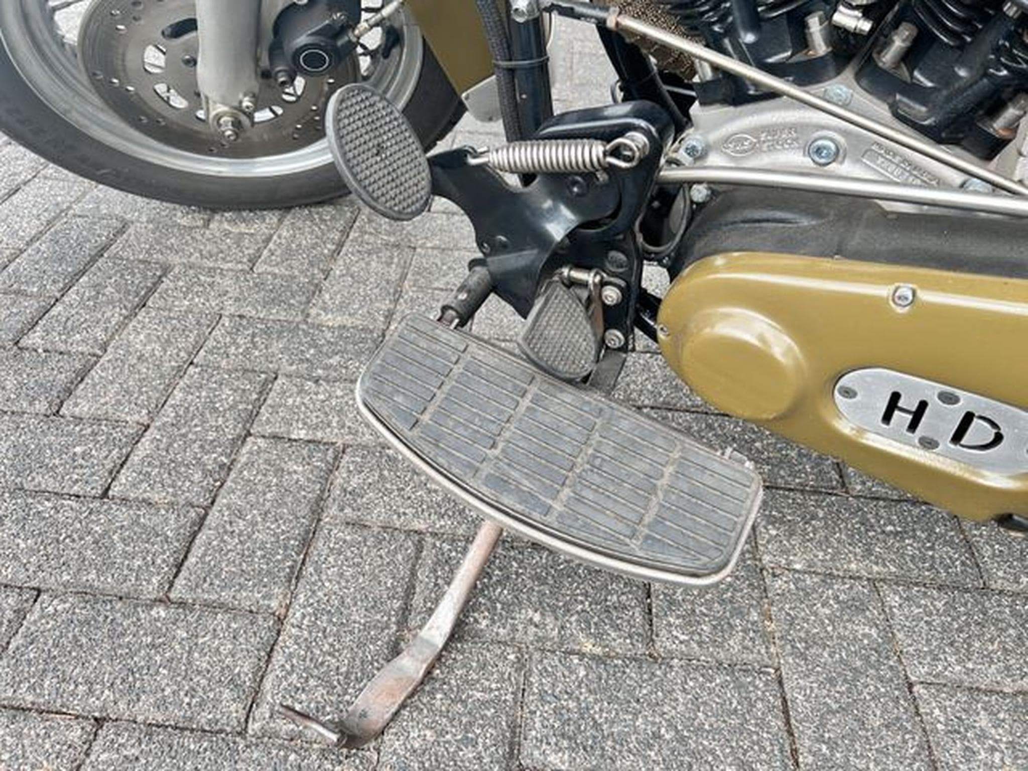 Harley-Davidson FLH (1977) - Photo 14