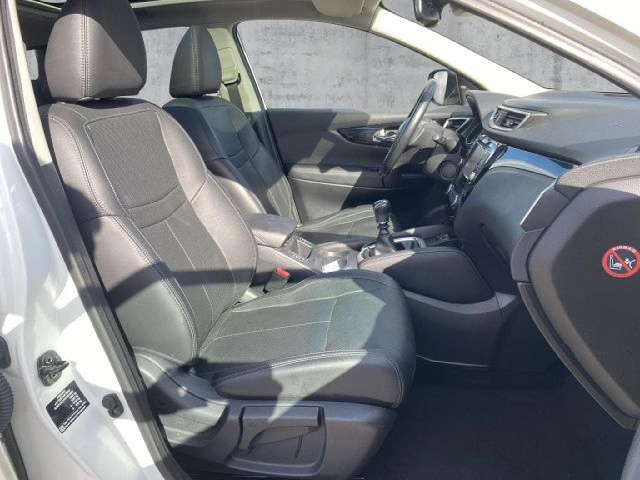 Nissan Qashqai Qashqai Tekna+ 1.6 DIG-T NAVI LED RFK PANO BOSE (2017) - Photo 13