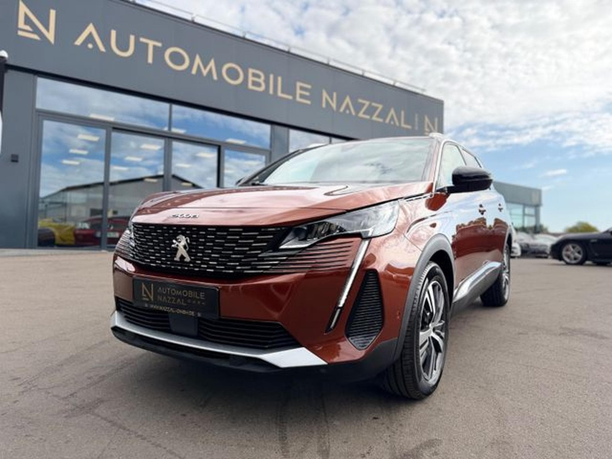 Peugeot 5008 5008 ALLURE PACK*7.SITZER*KAMERA*PDC*NAVI* (2023) - Photo 2