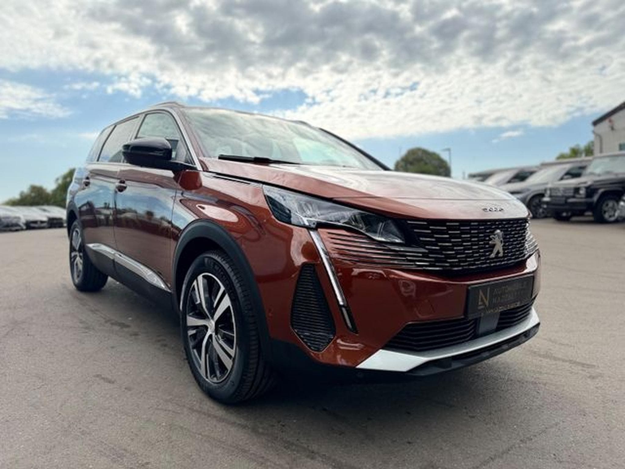 Peugeot 5008 5008 ALLURE PACK*7.SITZER*KAMERA*PDC*NAVI* (2023) - Photo 5