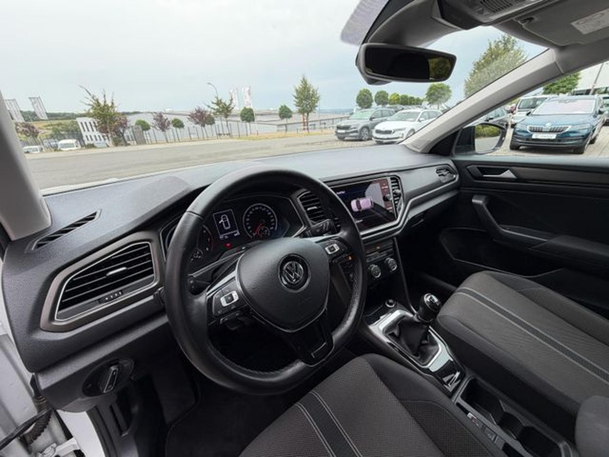 VW T-Roc T-Roc Style Kamera AHK MFL Tempomat PDC 2x (2018) - Photo 10