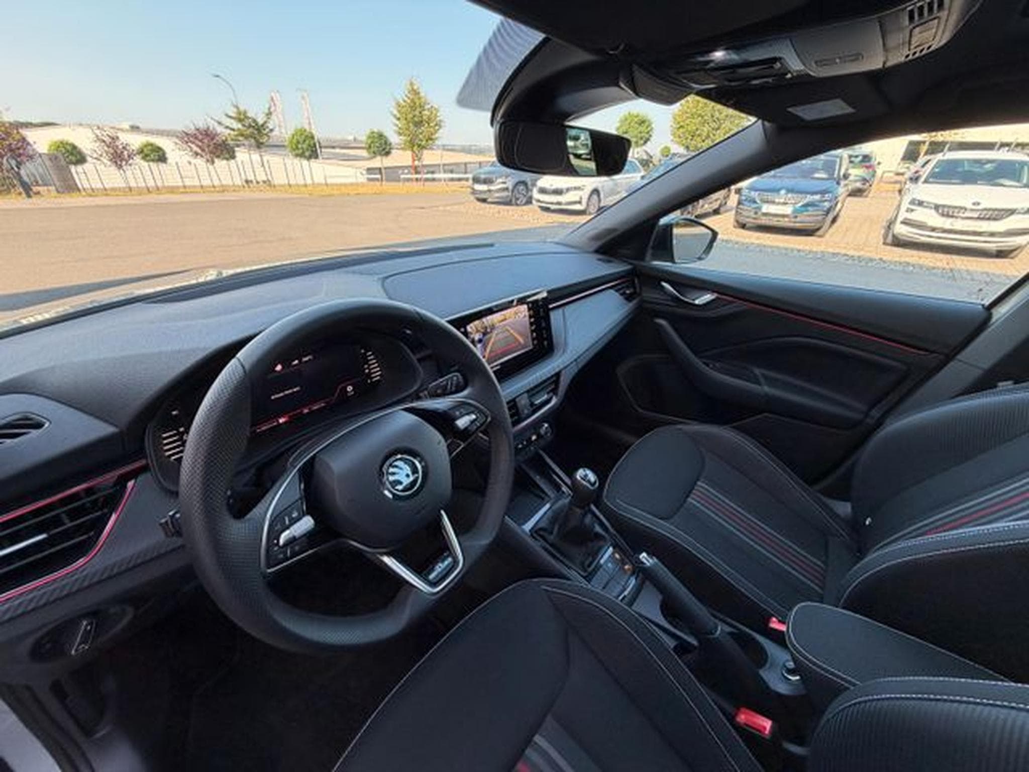 Skoda Scala Scala 1,5TSi MonteCarlo Pano Sitzhz Kamera 150PS (2024) - Photo 12