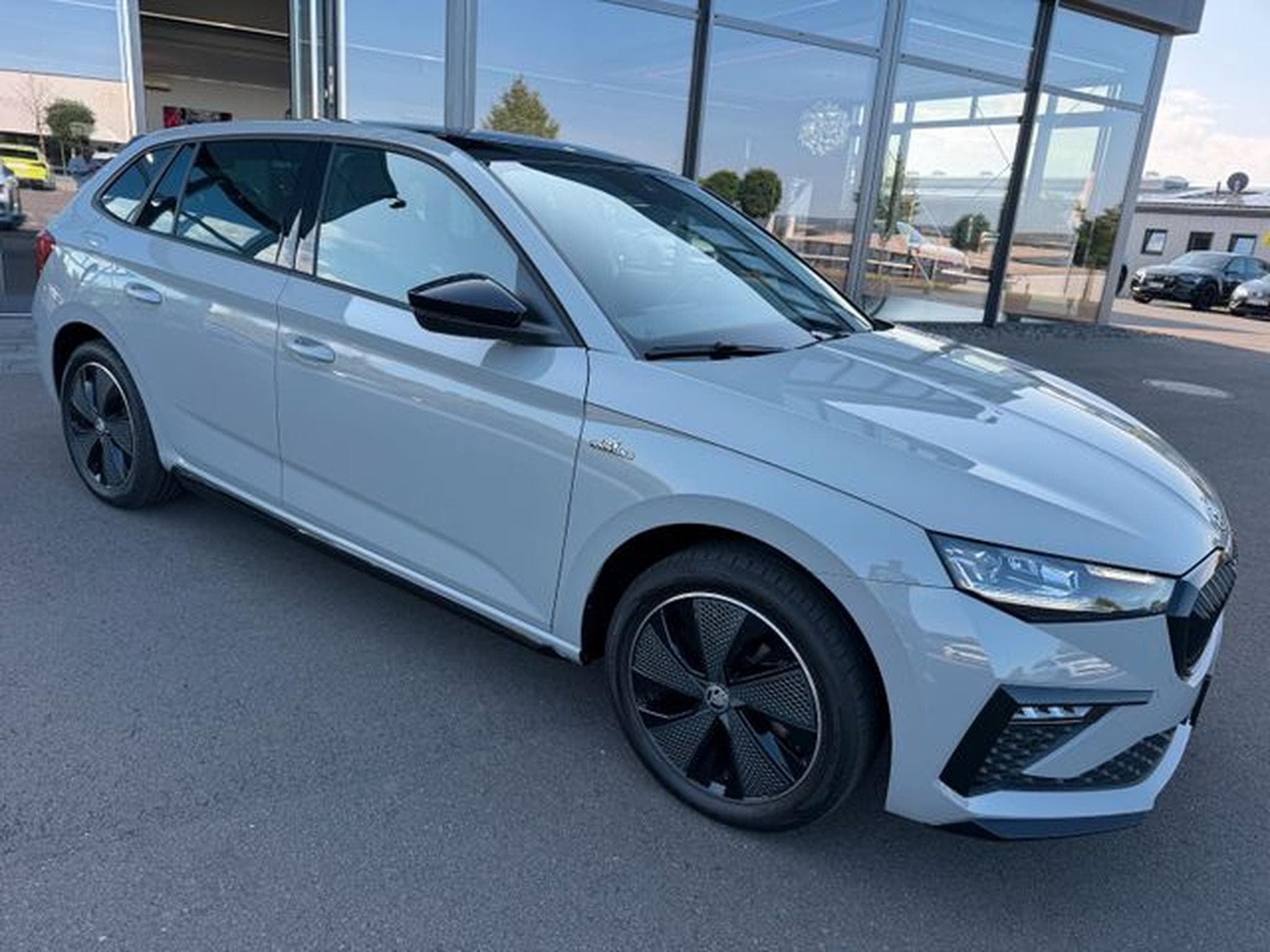 Skoda Scala Scala 1,5TSi MonteCarlo Pano Sitzhz Kamera 150PS (2024) - Photo 5