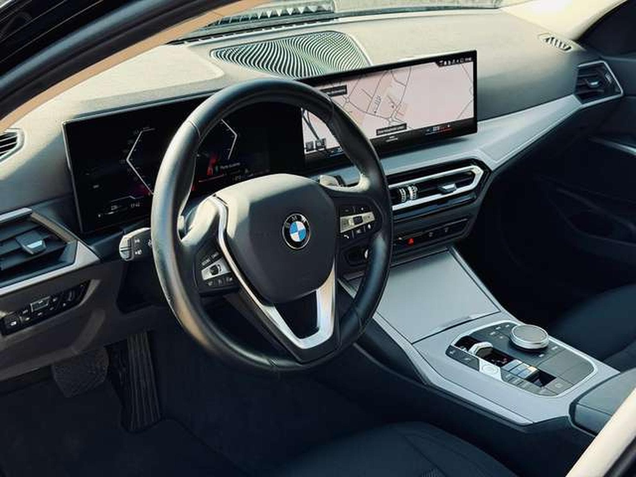 BMW 316 Touring 316DA// Facelift // Garantie 12 Mois✅✅✅ (2023) - Photo 11