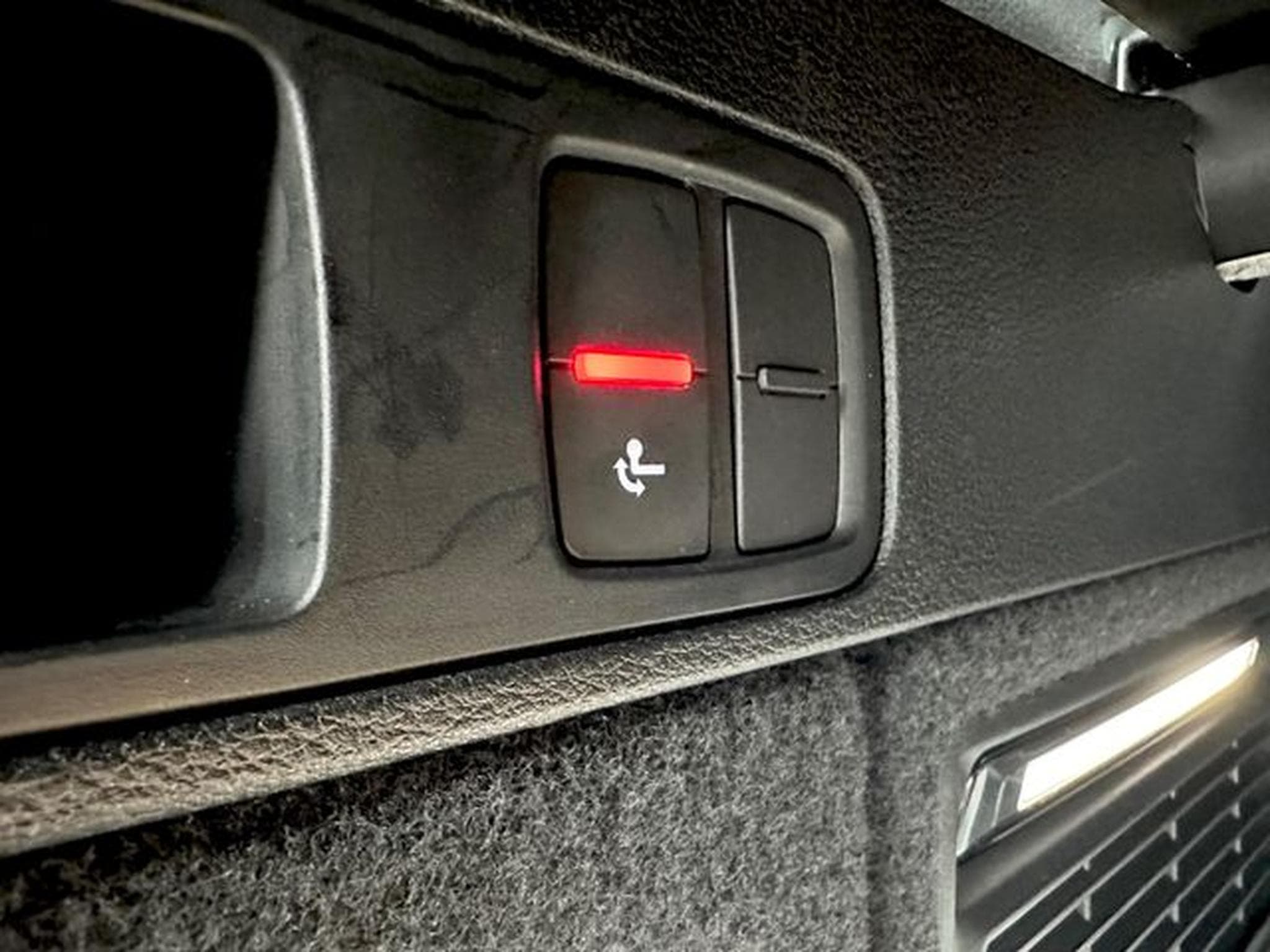 Audi SQ5 SQ5 Sportback 3.0 TDI quattro basis (2021) - Photo 24