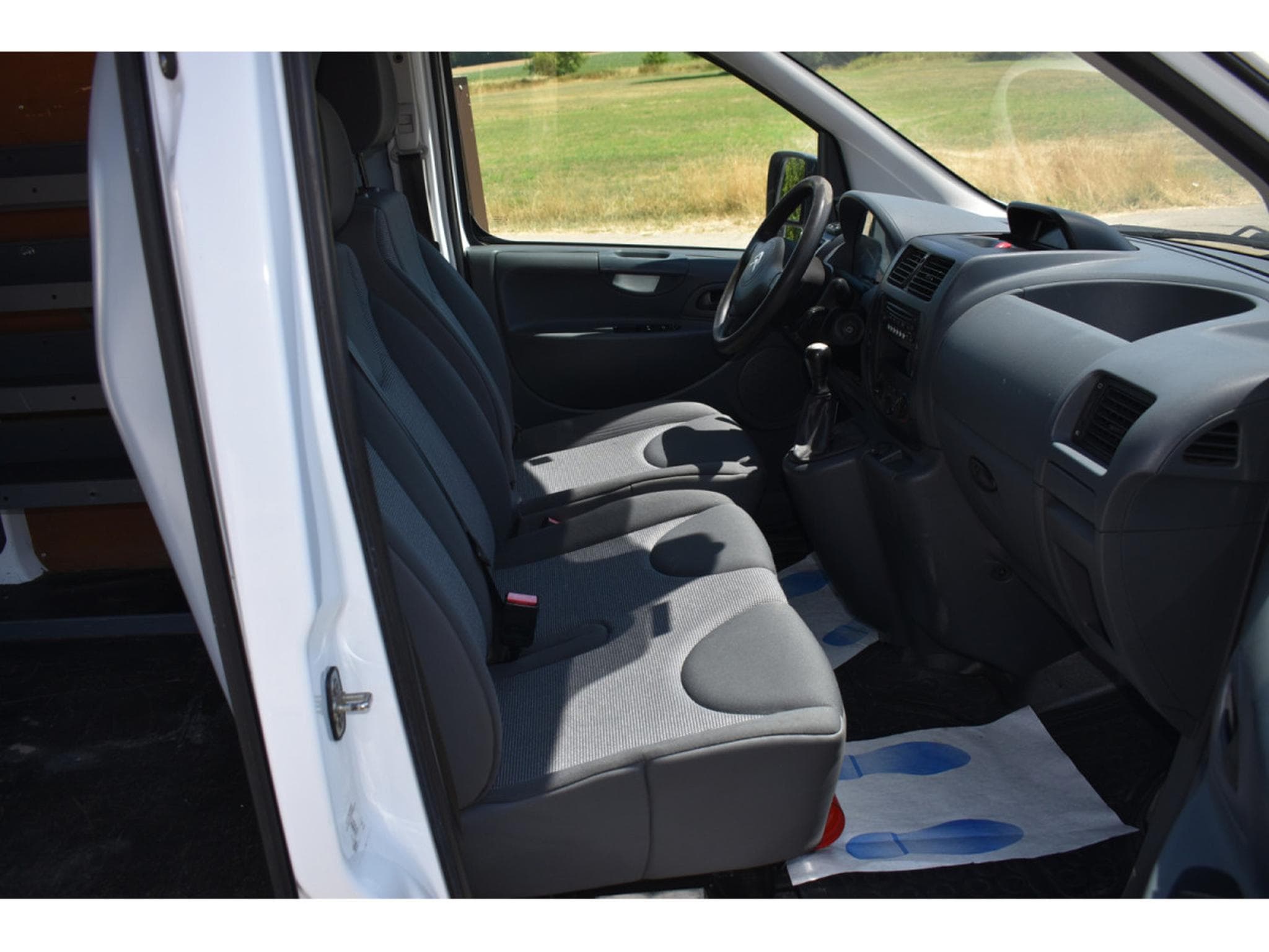 Citroën Jumpy 1,6 HDI 3 places Airco (2015) - Photo 11
