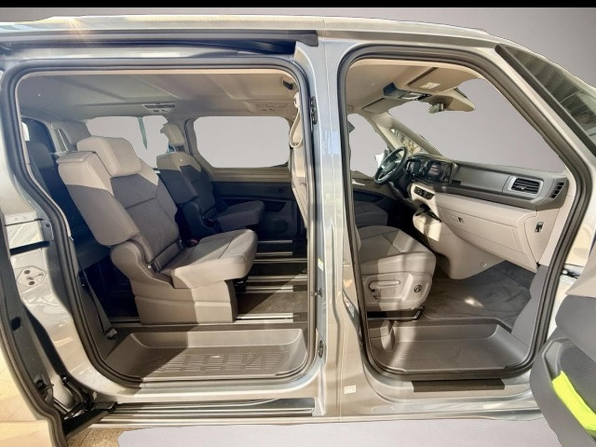 VW Multivan (2026) - Photo 4