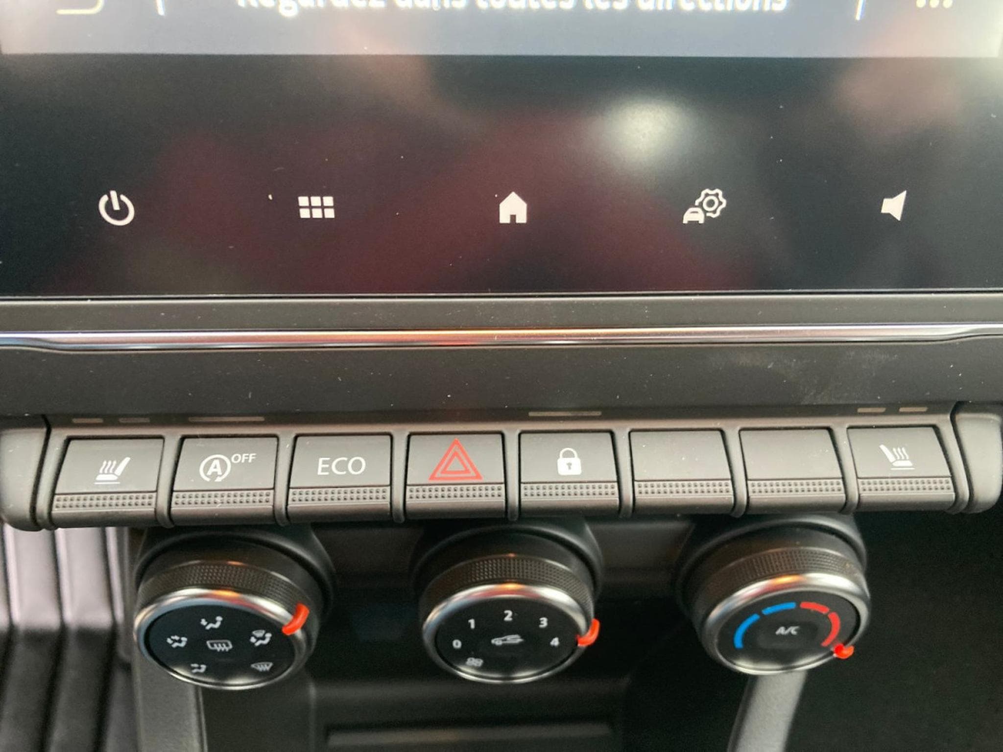 Renault Clio 1.5 dCi 101  Evolution (2025) - Photo 19