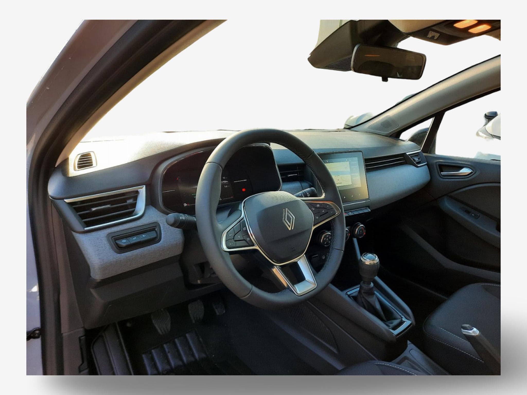 Renault Clio 1.5 dCi 101  Evolution (2025) - Photo 9
