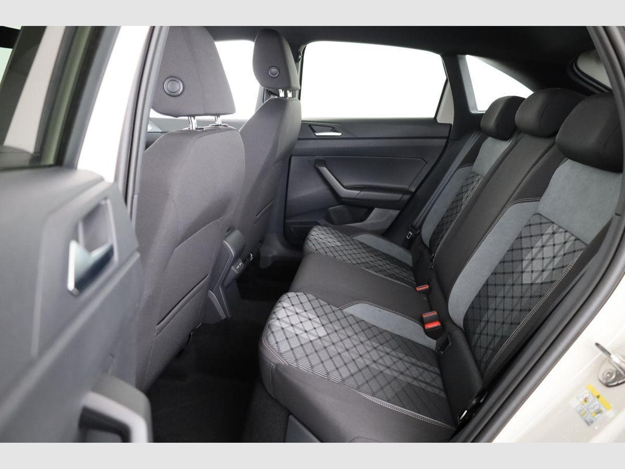 VW Taigo R-Line (2026) - Foto 10