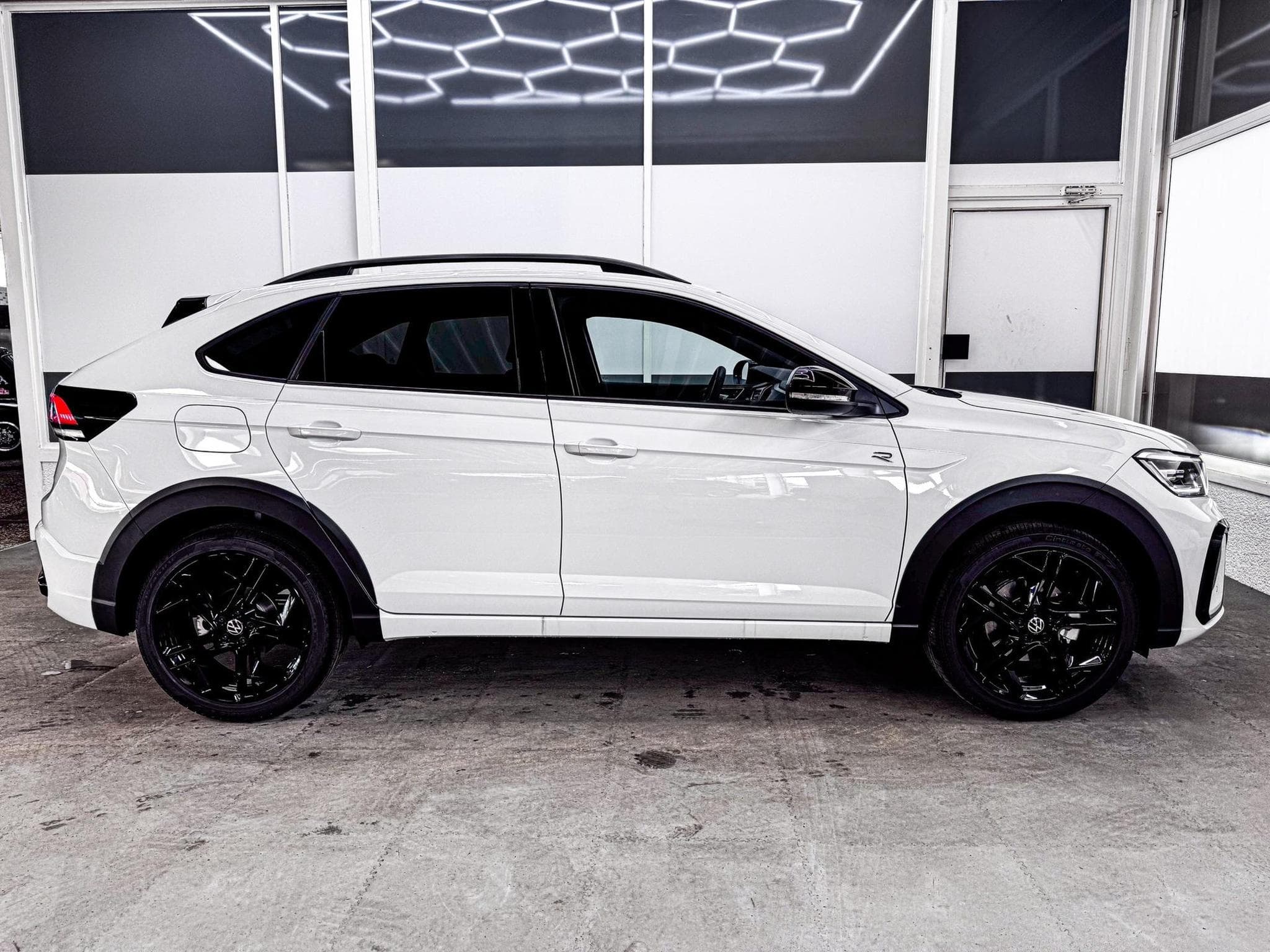 VW Taigo R-LINE (2026) - Foto 4