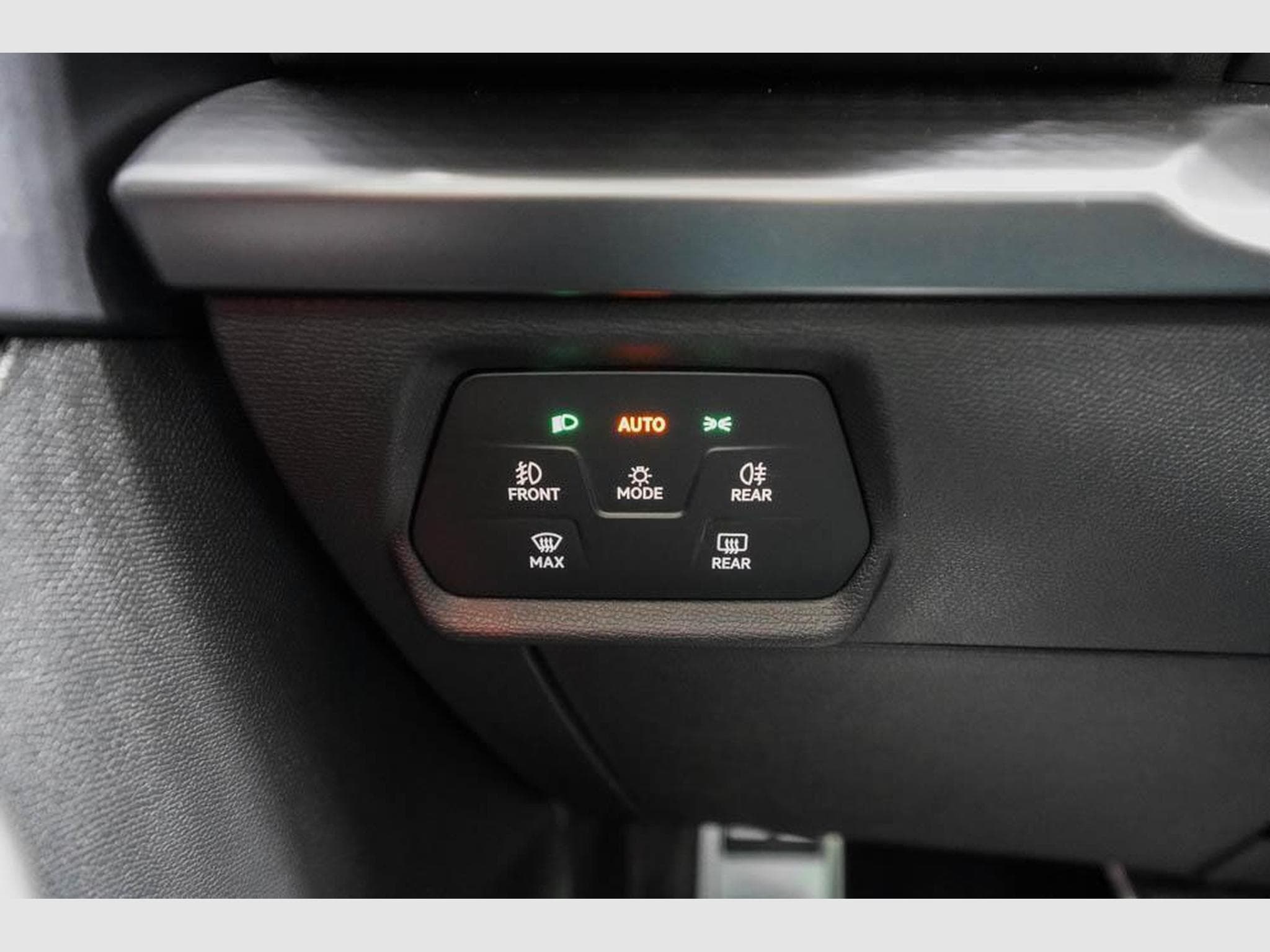 Cupra Leon ST 1,5 eTSI (2026) - Foto 11