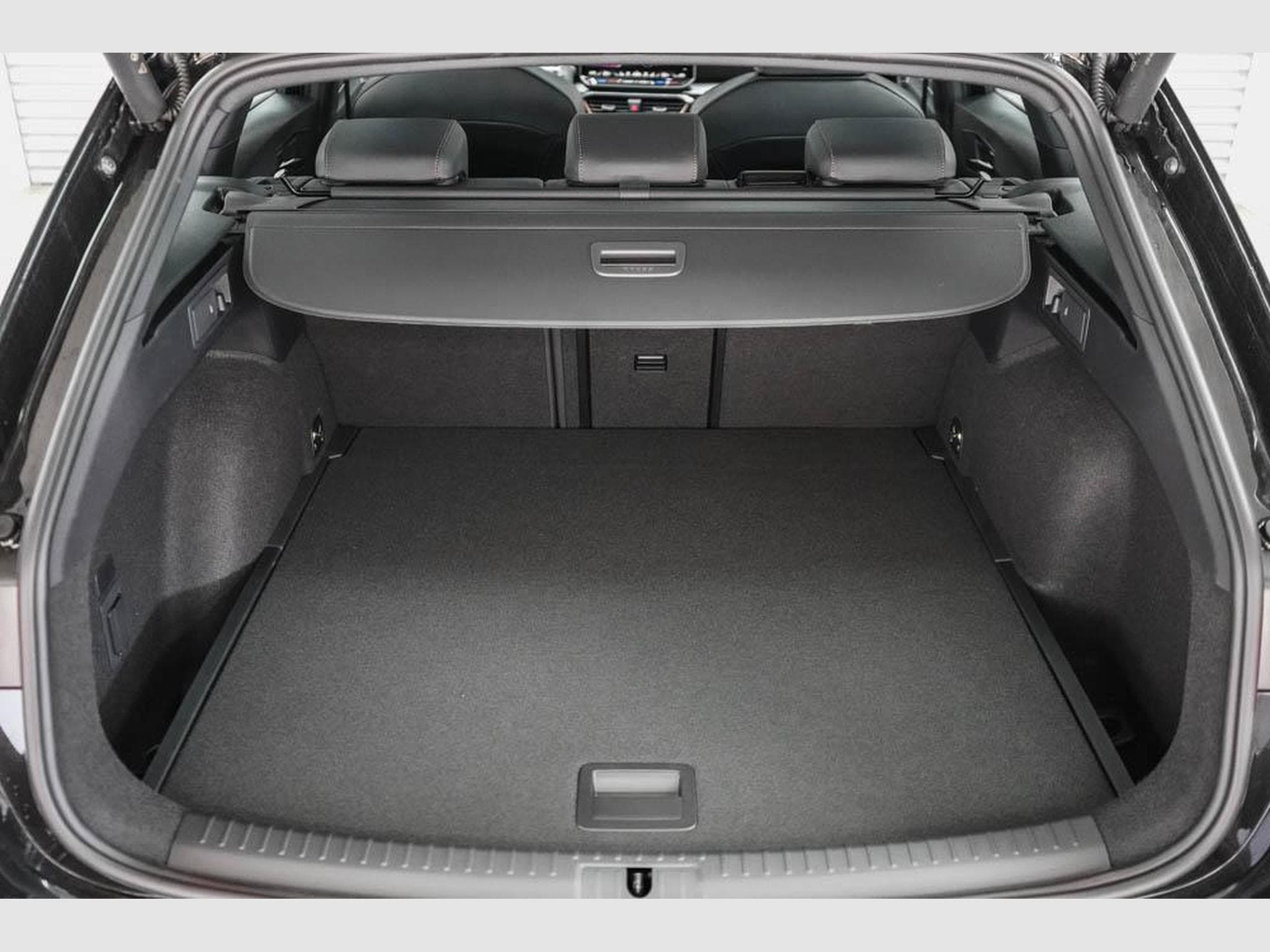 Cupra Leon ST 1,5 eTSI (2026) - Foto 18