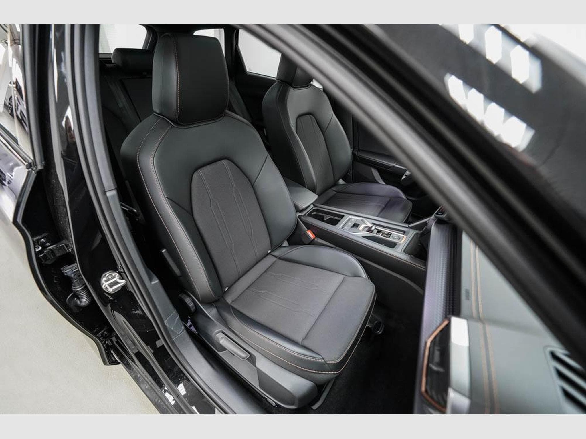 Cupra Leon ST 1,5 eTSI (2026) - Foto 21