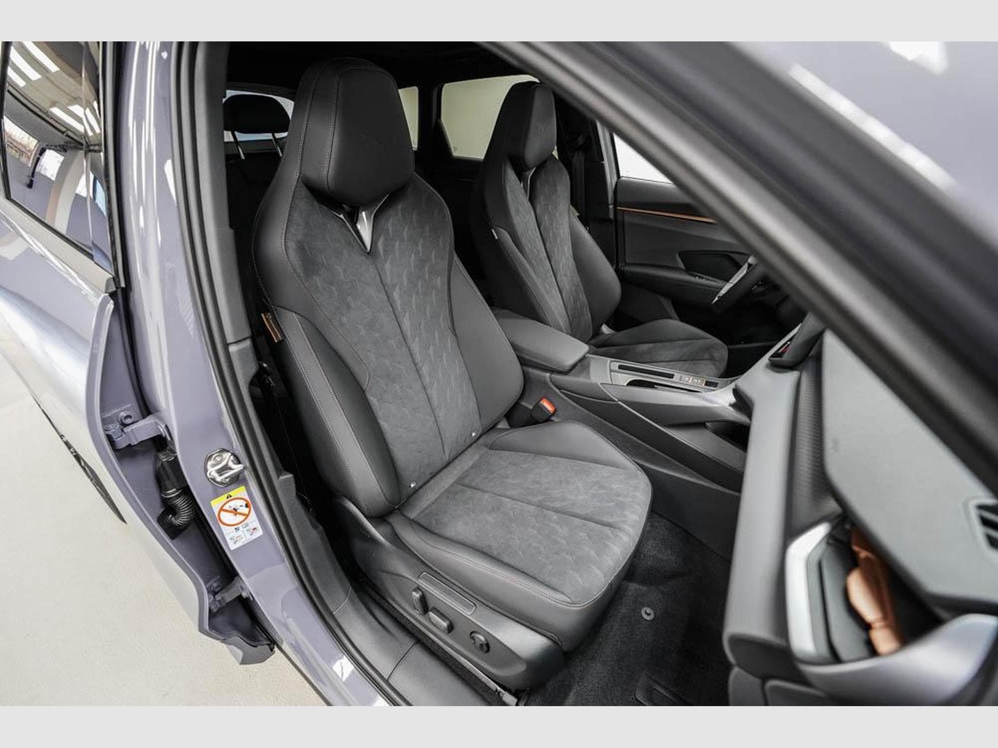Cupra Terramar 2,0 TSI DSG (2025) - Photo 21