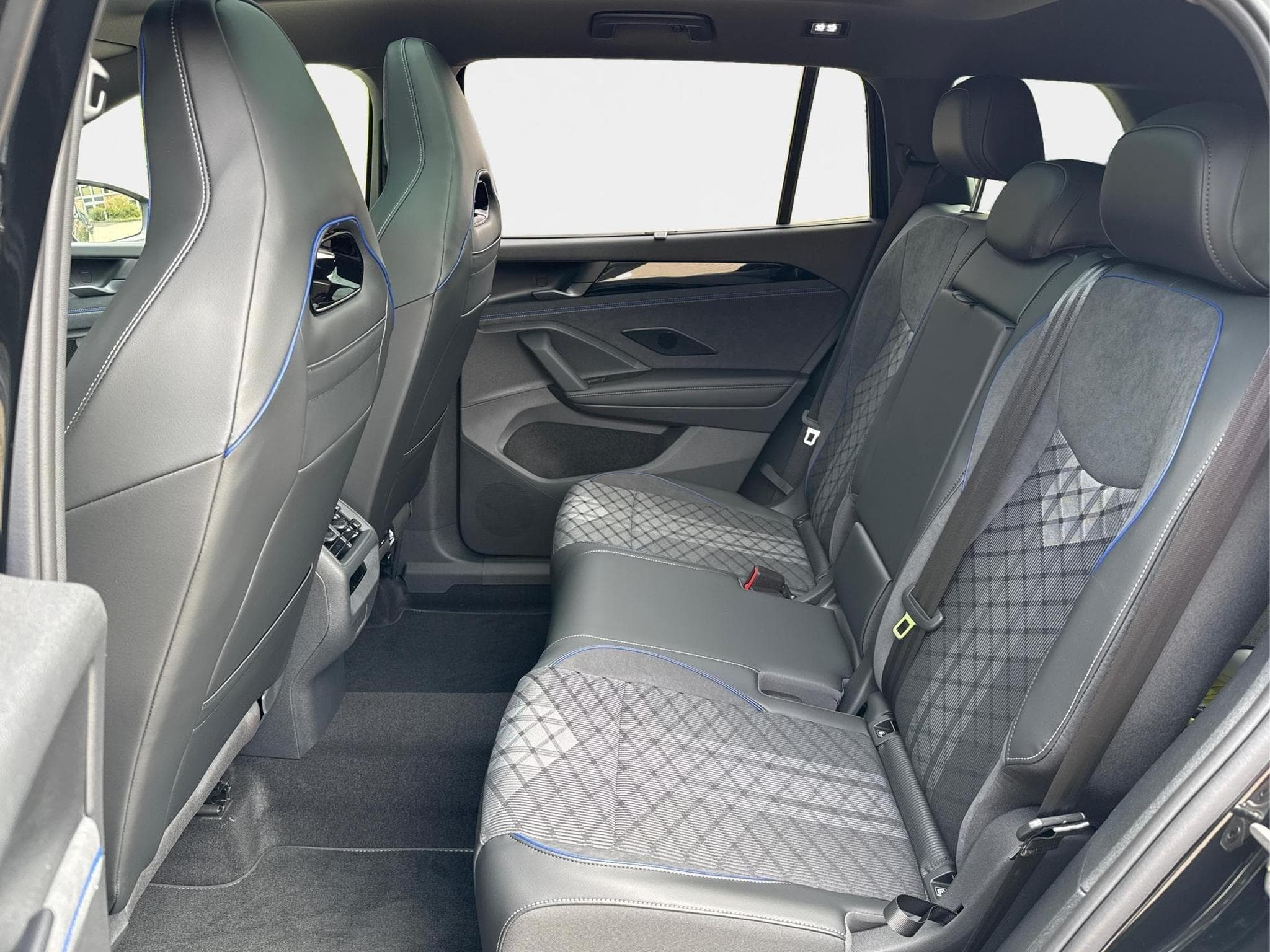 VW Tayron R-Line (2026) - Foto 17