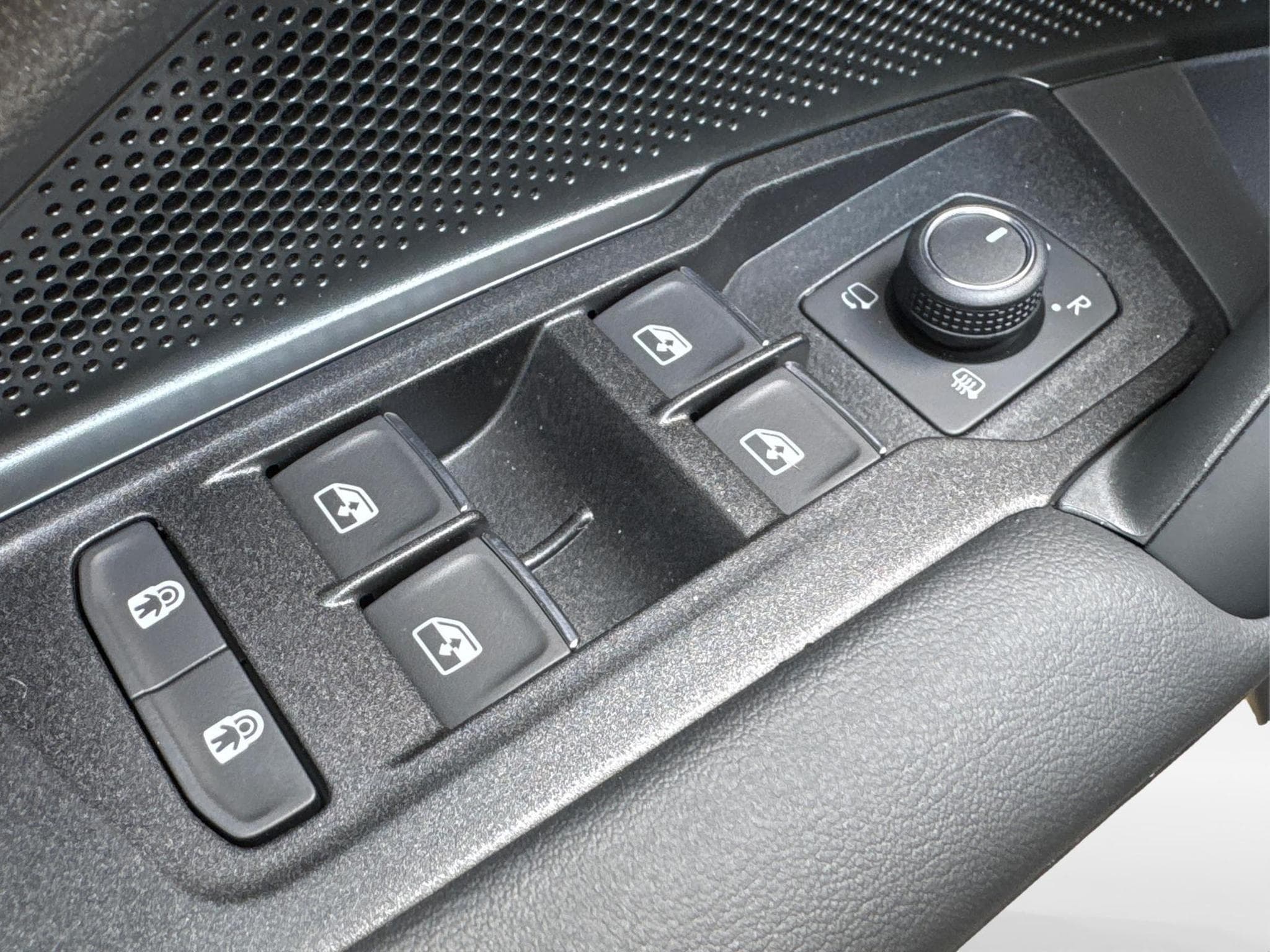 VW Tayron R-Line (2026) - Foto 17